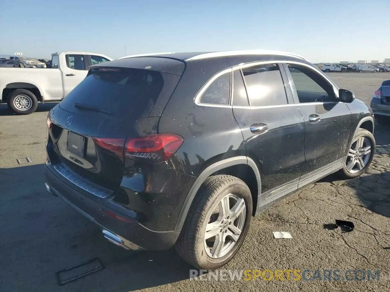 3 Photograph of a damaged car W1N4N4GB1NJ395611 MERCEDES-BENZ GLA-CLASS 2022