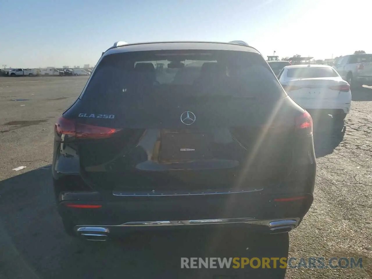 6 Photograph of a damaged car W1N4N4GB1NJ395611 MERCEDES-BENZ GLA-CLASS 2022