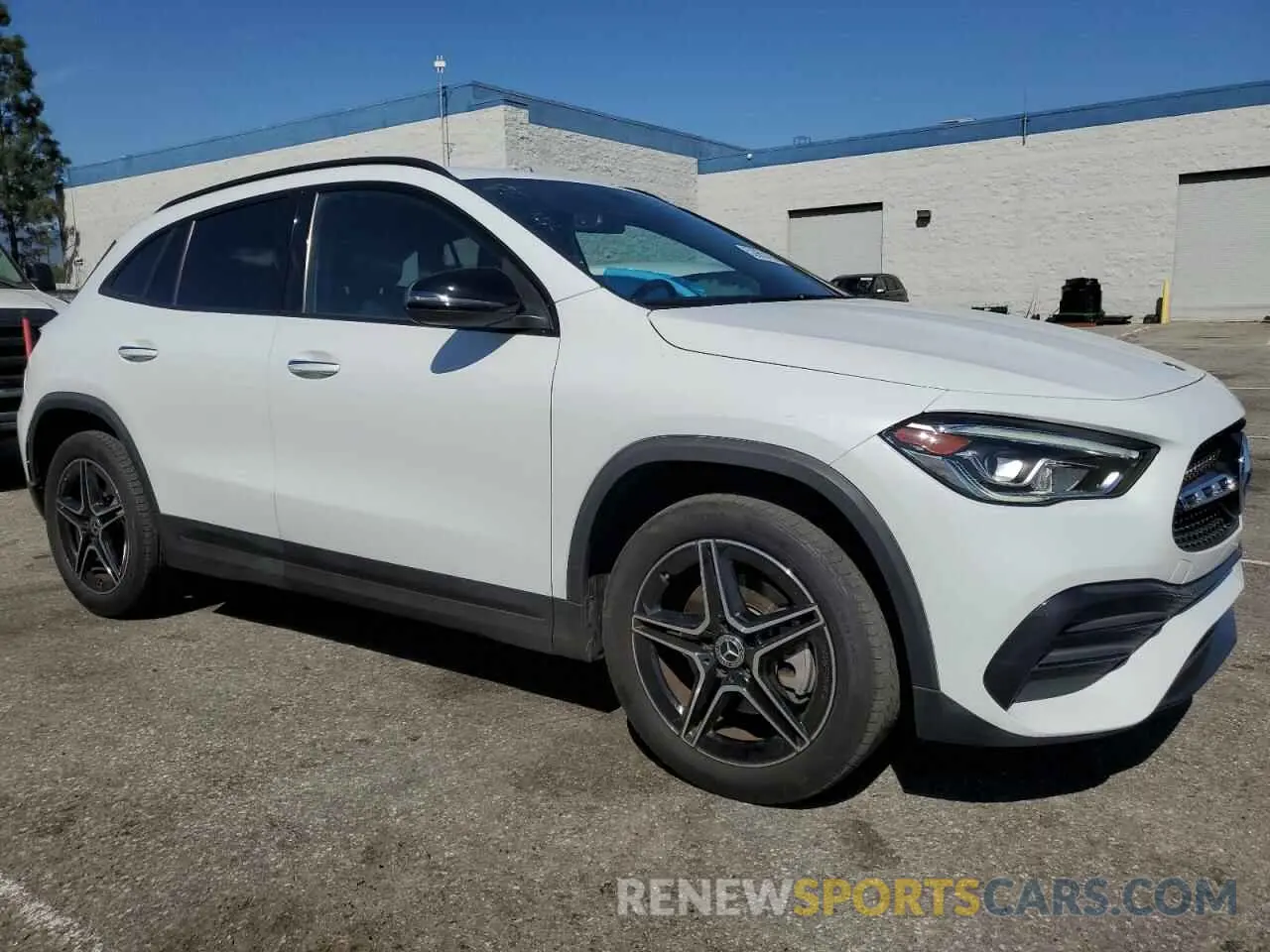 4 Photograph of a damaged car W1N4N4GB4NJ415754 MERCEDES-BENZ GLA-CLASS 2022