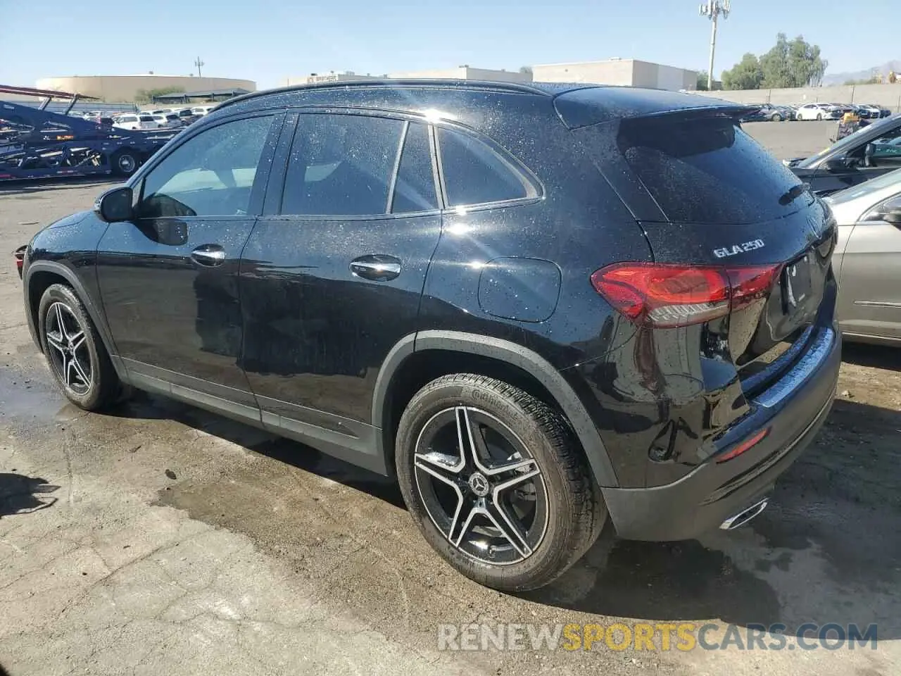 2 Photograph of a damaged car W1N4N4GB5NJ400955 MERCEDES-BENZ GLA-CLASS 2022