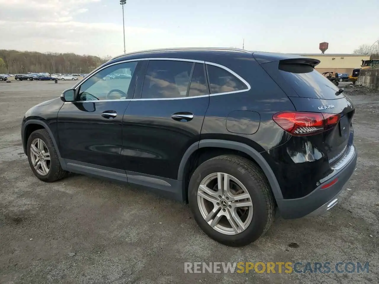 2 Photograph of a damaged car W1N4N4HB0NJ370746 MERCEDES-BENZ GLA-CLASS 2022