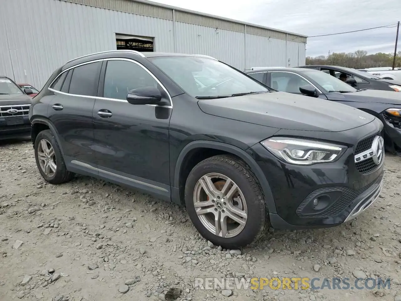 4 Photograph of a damaged car W1N4N4HB2NJ372238 MERCEDES-BENZ GLA-CLASS 2022