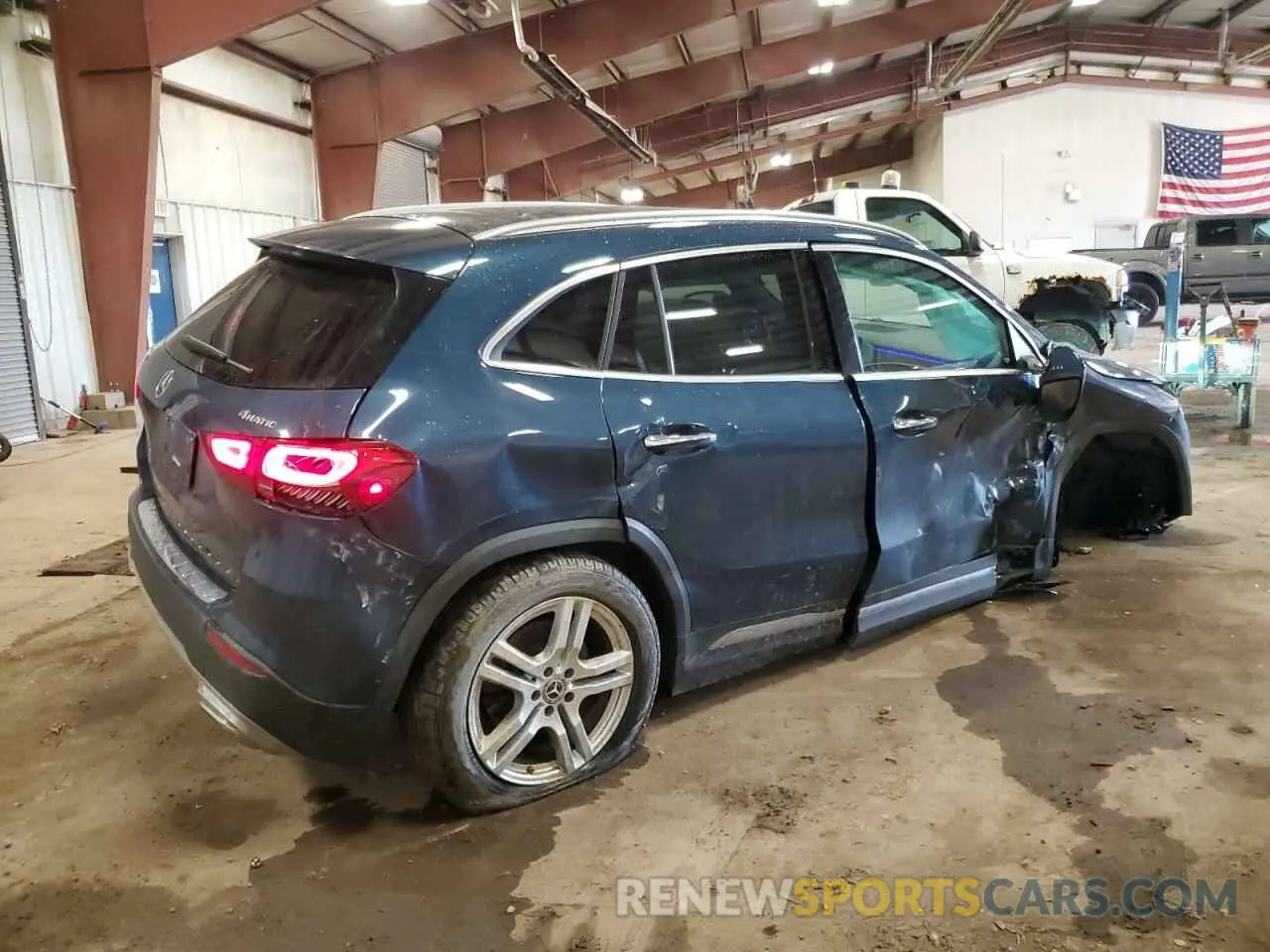3 Photograph of a damaged car W1N4N4HB4NJ396427 MERCEDES-BENZ GLA-CLASS 2022