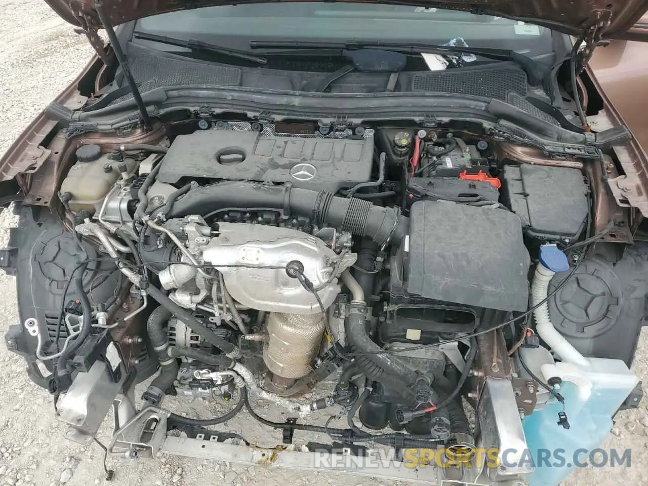 11 Photograph of a damaged car W1N4N4HB5NJ385081 MERCEDES-BENZ GLA-CLASS 2022