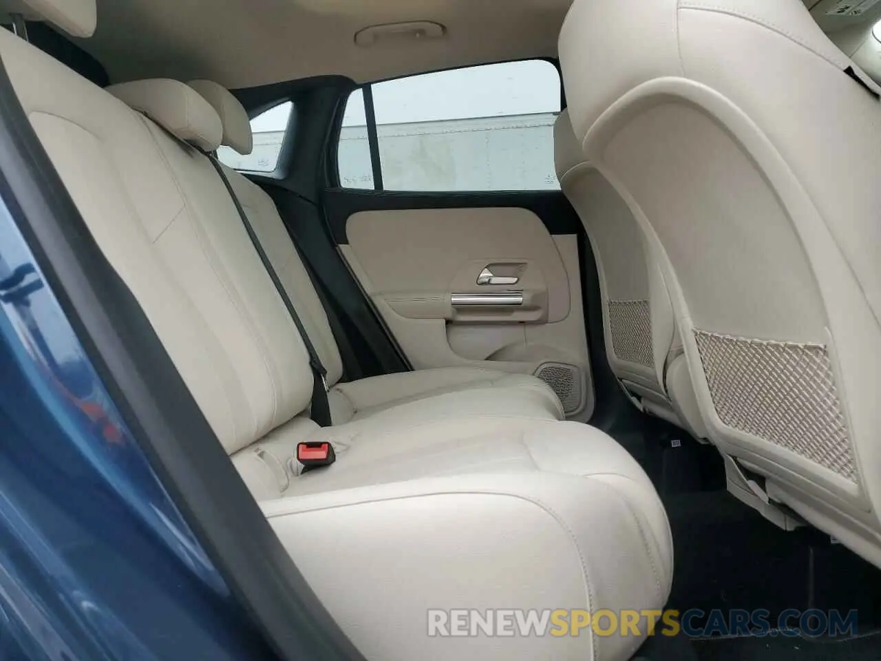 11 Photograph of a damaged car W1N4N4HB9NJ327927 MERCEDES-BENZ GLA-CLASS 2022