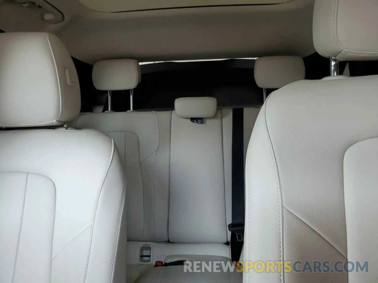 10 Photograph of a damaged car W1N4N4HBXNJ380541 MERCEDES-BENZ GLA-CLASS 2022