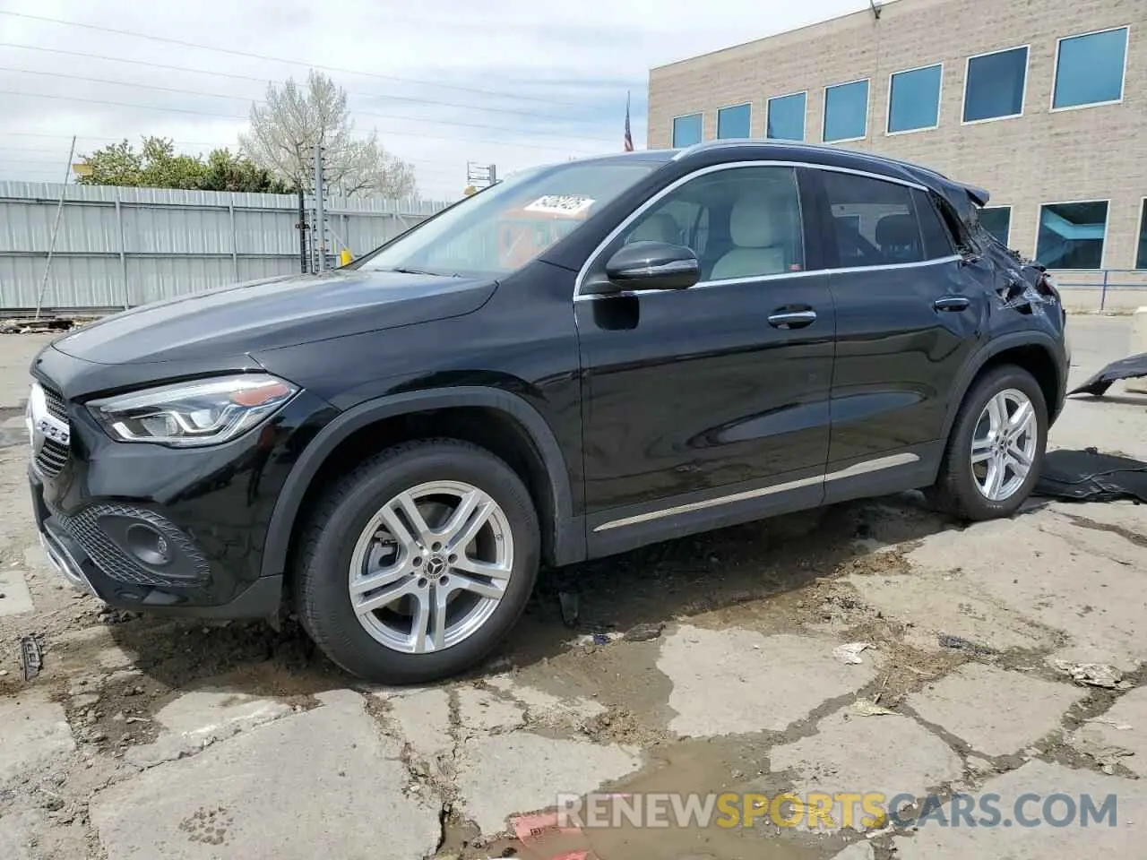 1 Photograph of a damaged car W1N4N4HB0PJ536587 MERCEDES-BENZ GLA-CLASS 2023
