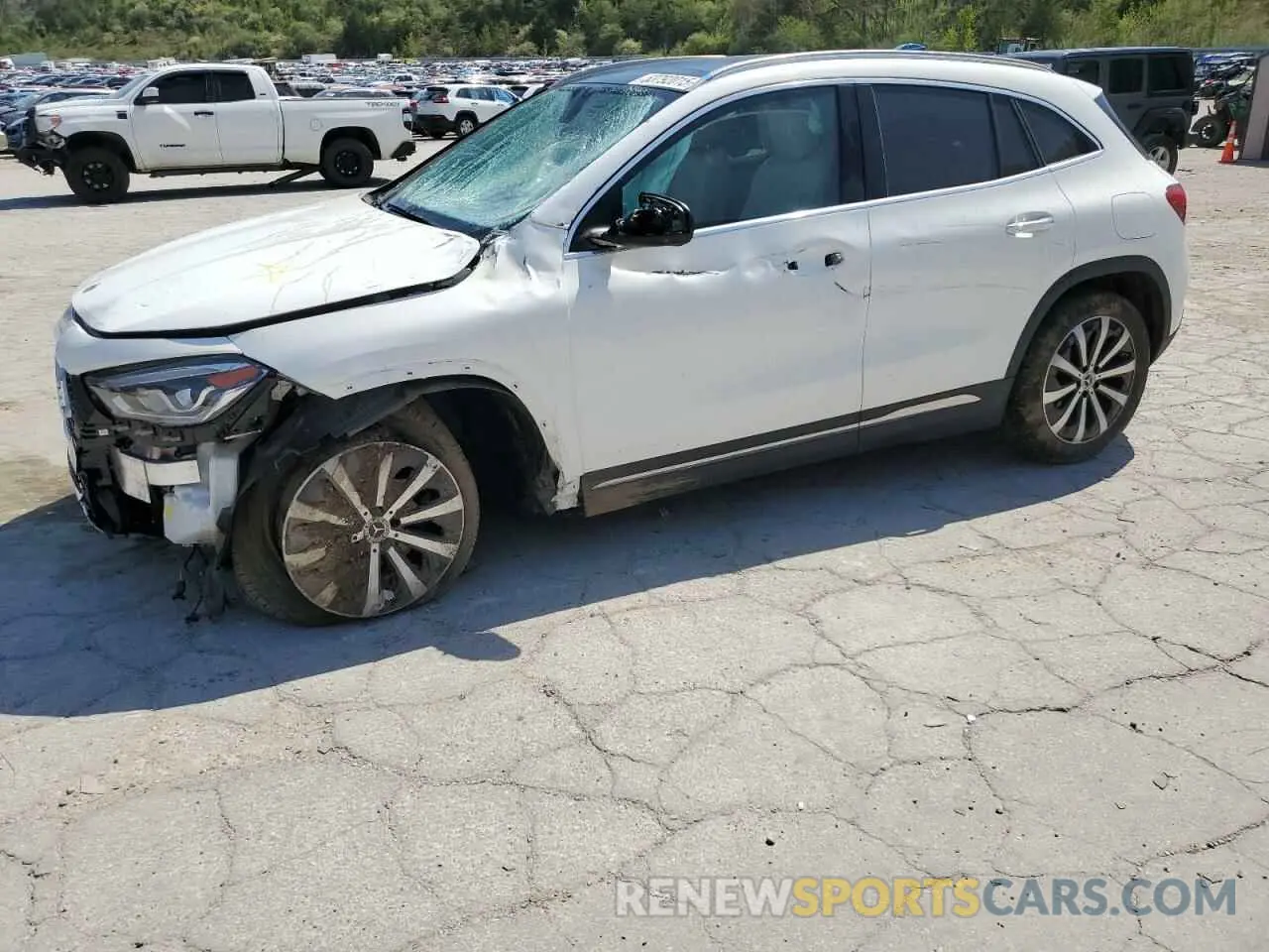 1 Photograph of a damaged car W1N4N4HB3PJ470052 MERCEDES-BENZ GLA-CLASS 2023