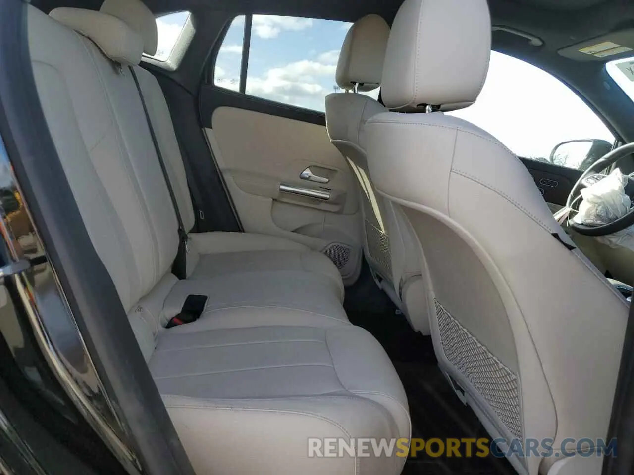 11 Photograph of a damaged car W1N4N4HB4PJ508890 MERCEDES-BENZ GLA-CLASS 2023