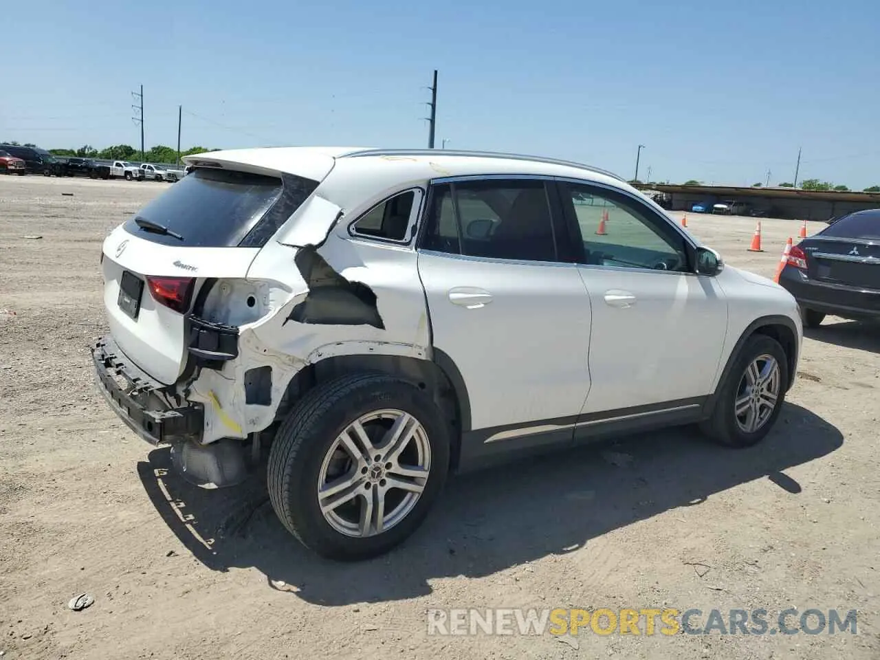 3 Photograph of a damaged car W1N4N4HB7PJ431528 MERCEDES-BENZ GLA-CLASS 2023