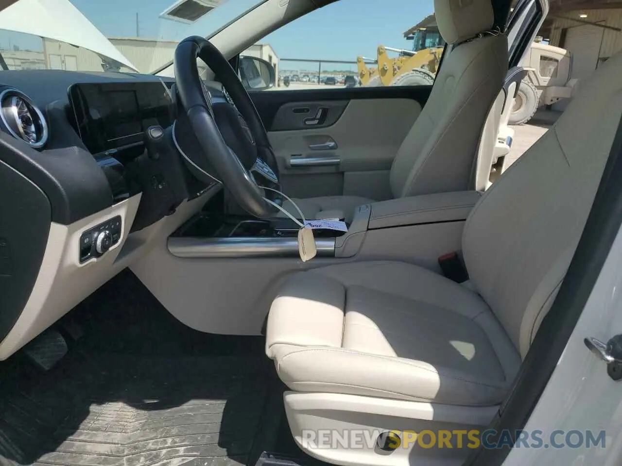 7 Photograph of a damaged car W1N4N4HB7PJ431528 MERCEDES-BENZ GLA-CLASS 2023