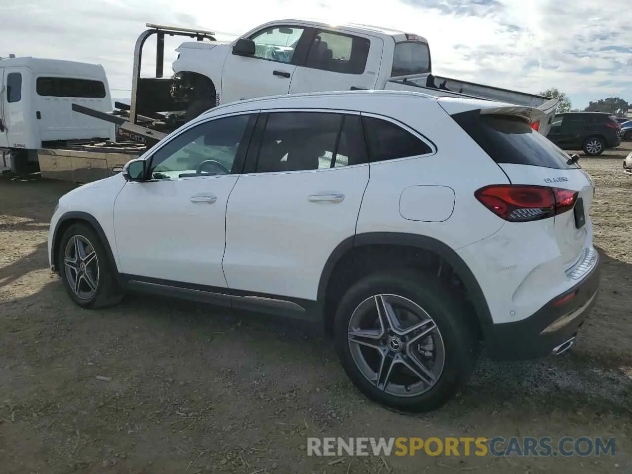 2 Photograph of a damaged car W1N4N4HB7PJ507376 MERCEDES-BENZ GLA-CLASS 2023