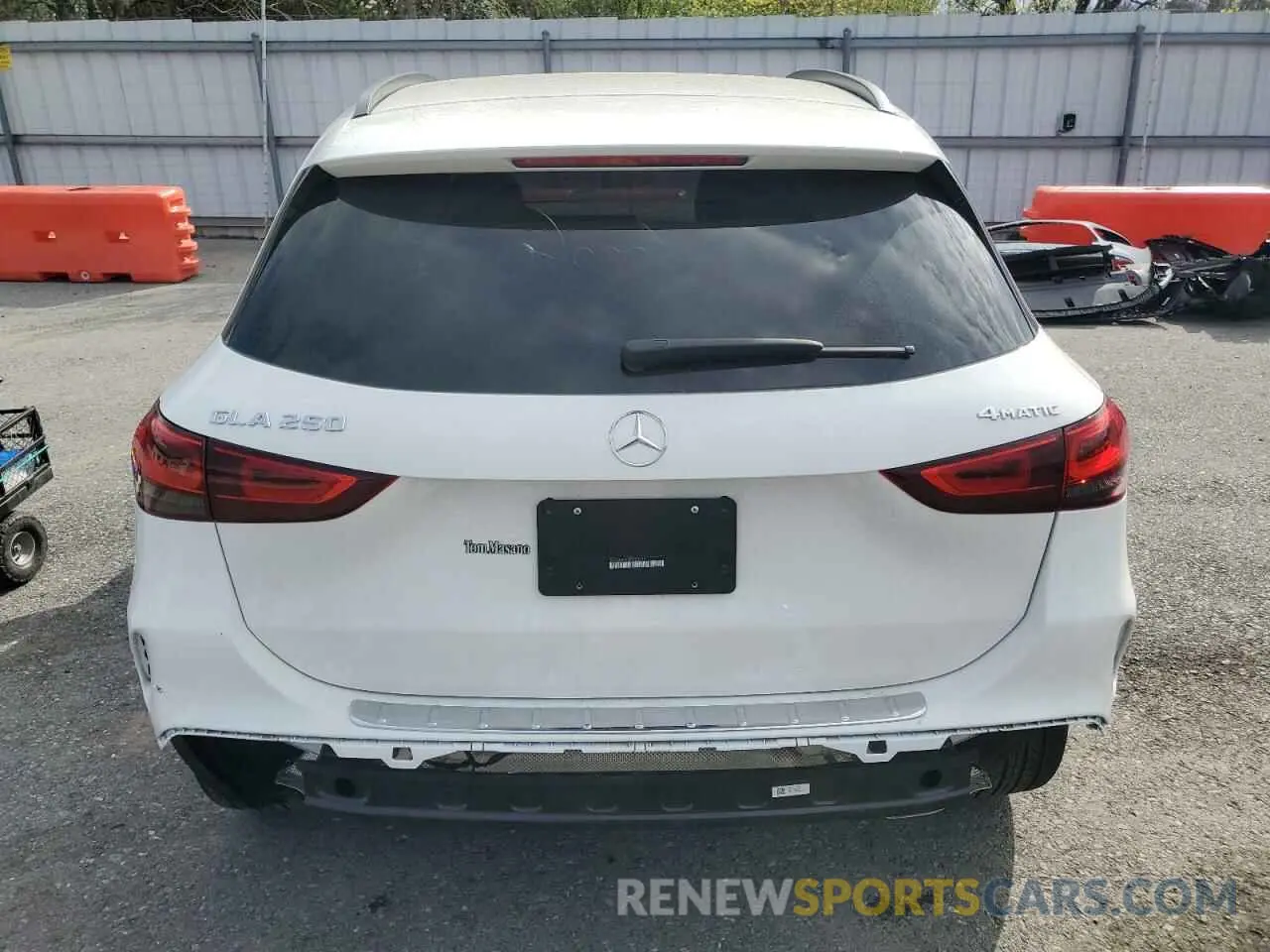 6 Photograph of a damaged car W1N4N4HB7PJ523299 MERCEDES-BENZ GLA-CLASS 2023