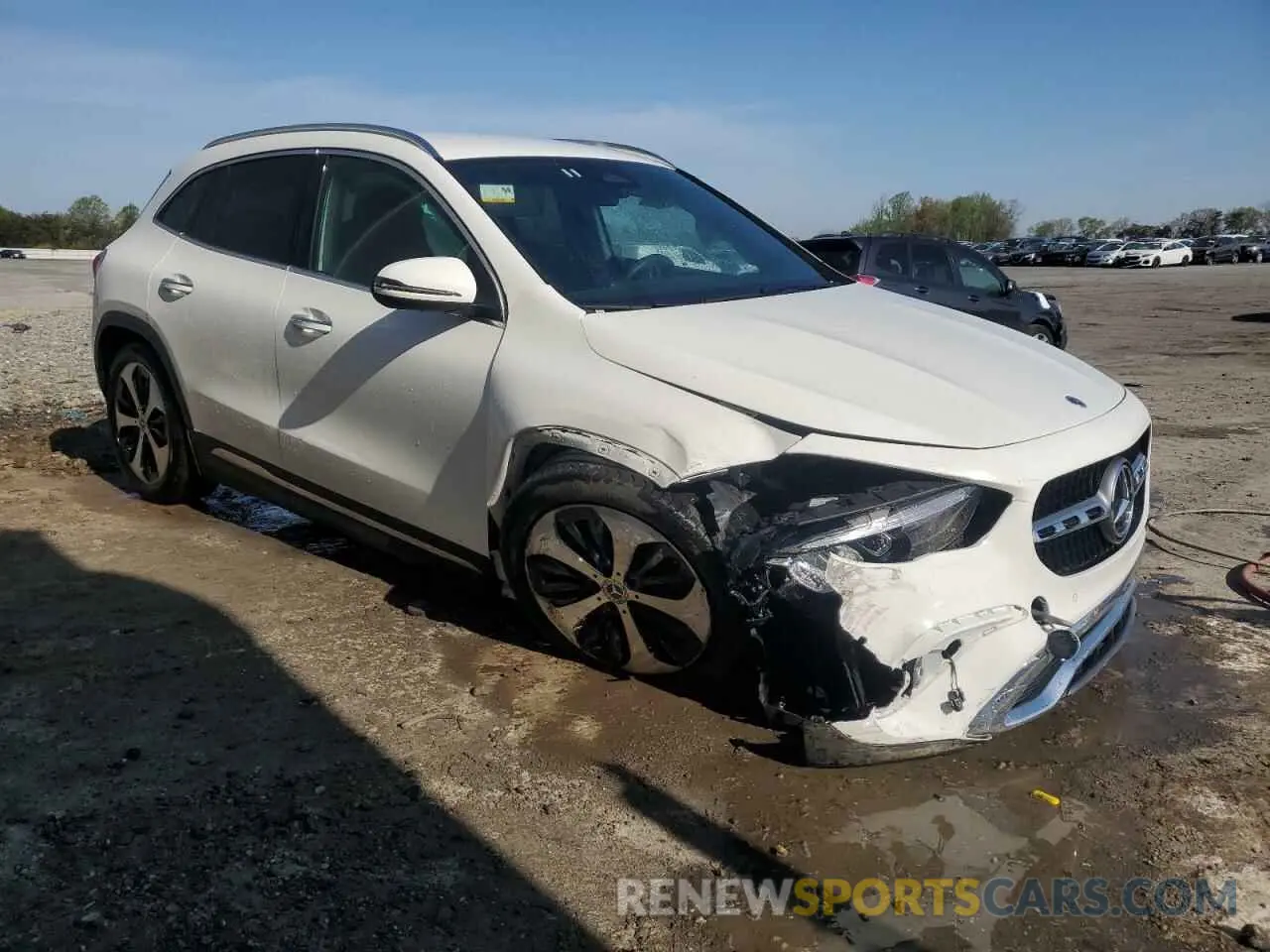 4 Photograph of a damaged car W1N4N4GB2RJ608300 MERCEDES-BENZ GLA-CLASS 2024