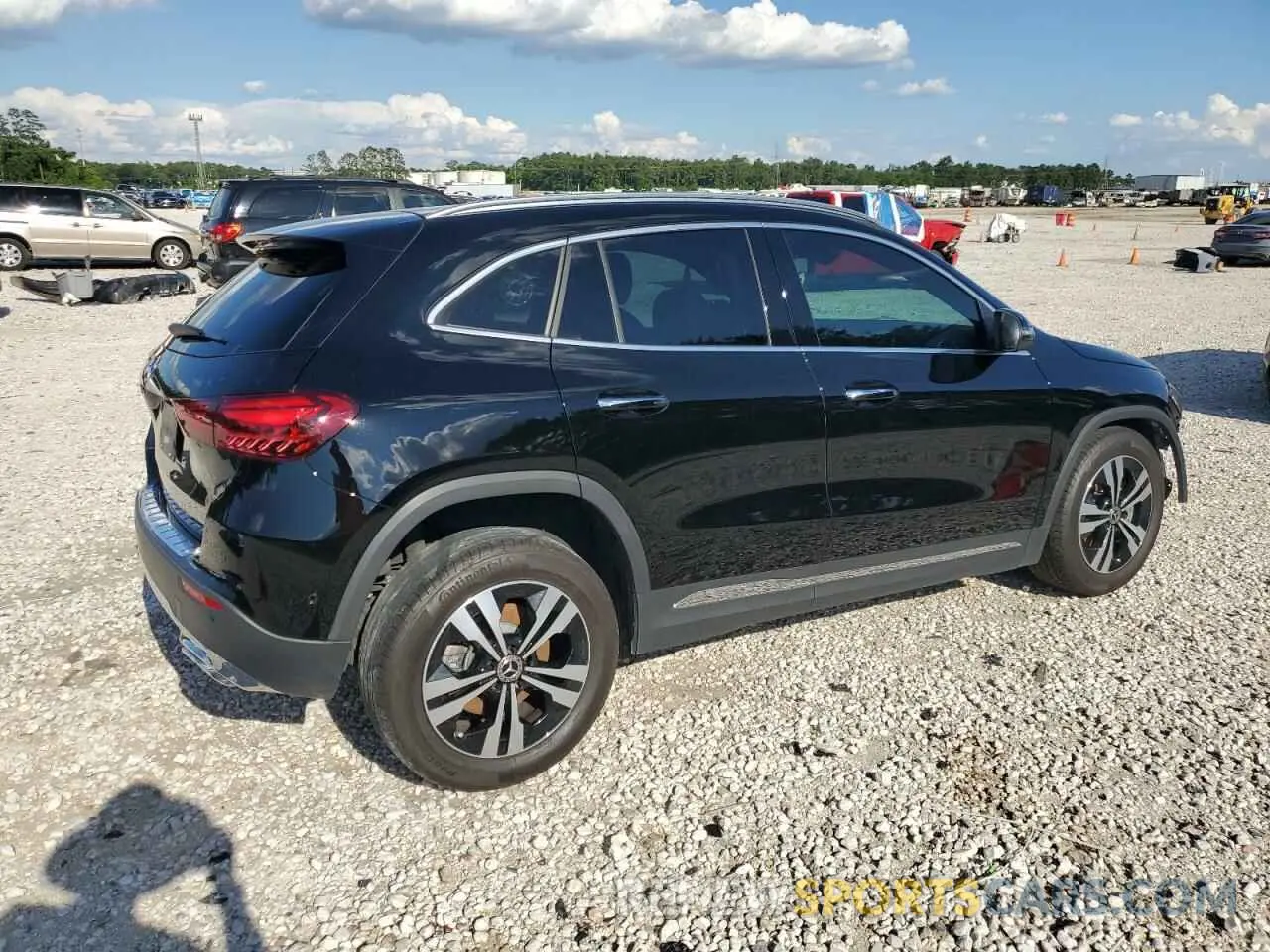 3 Photograph of a damaged car W1N4N4GB9RJ609783 MERCEDES-BENZ GLA-CLASS 2024