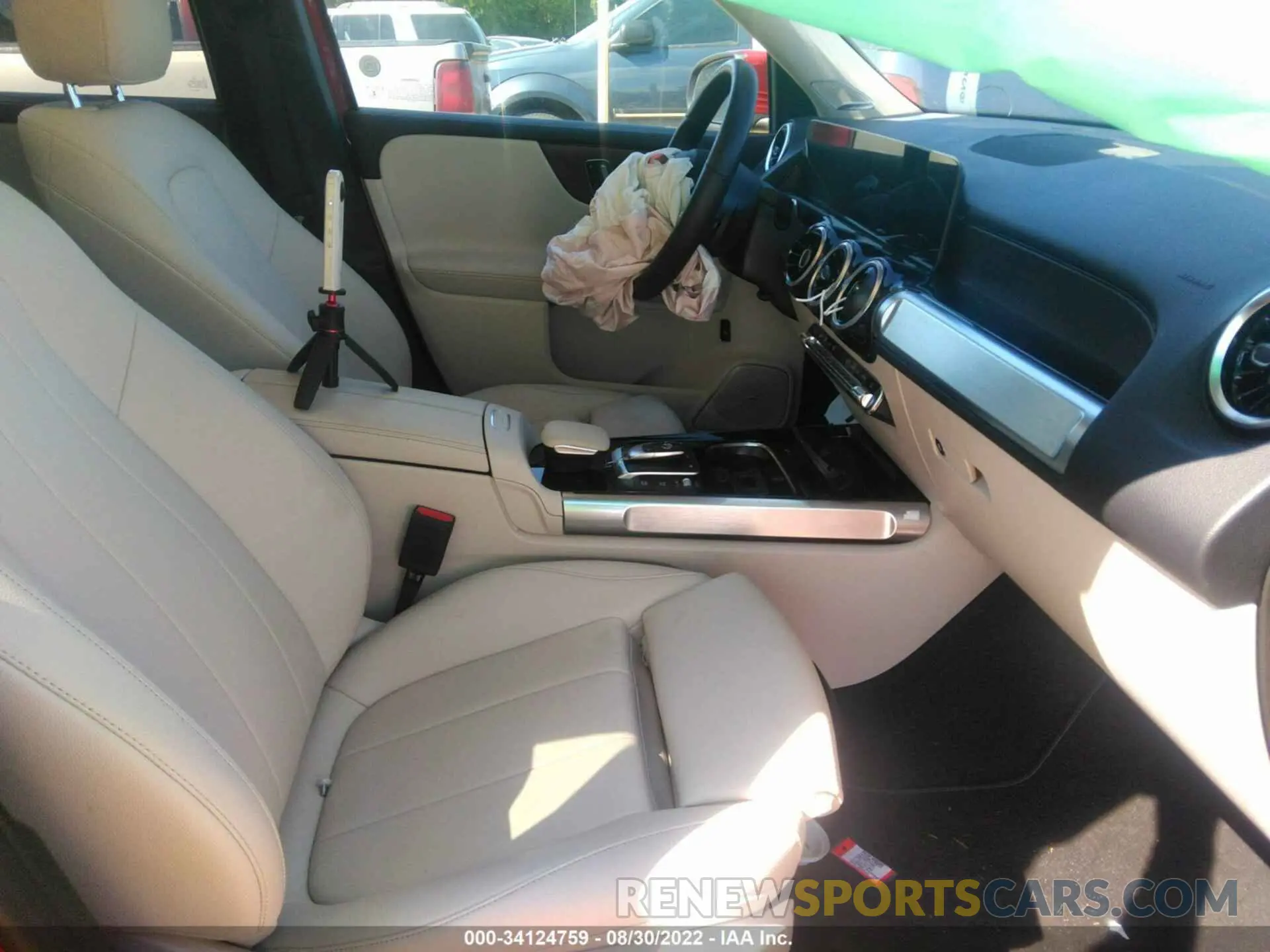 5 Photograph of a damaged car W1N4M4HB6MW102207 MERCEDES-BENZ GLB 2021