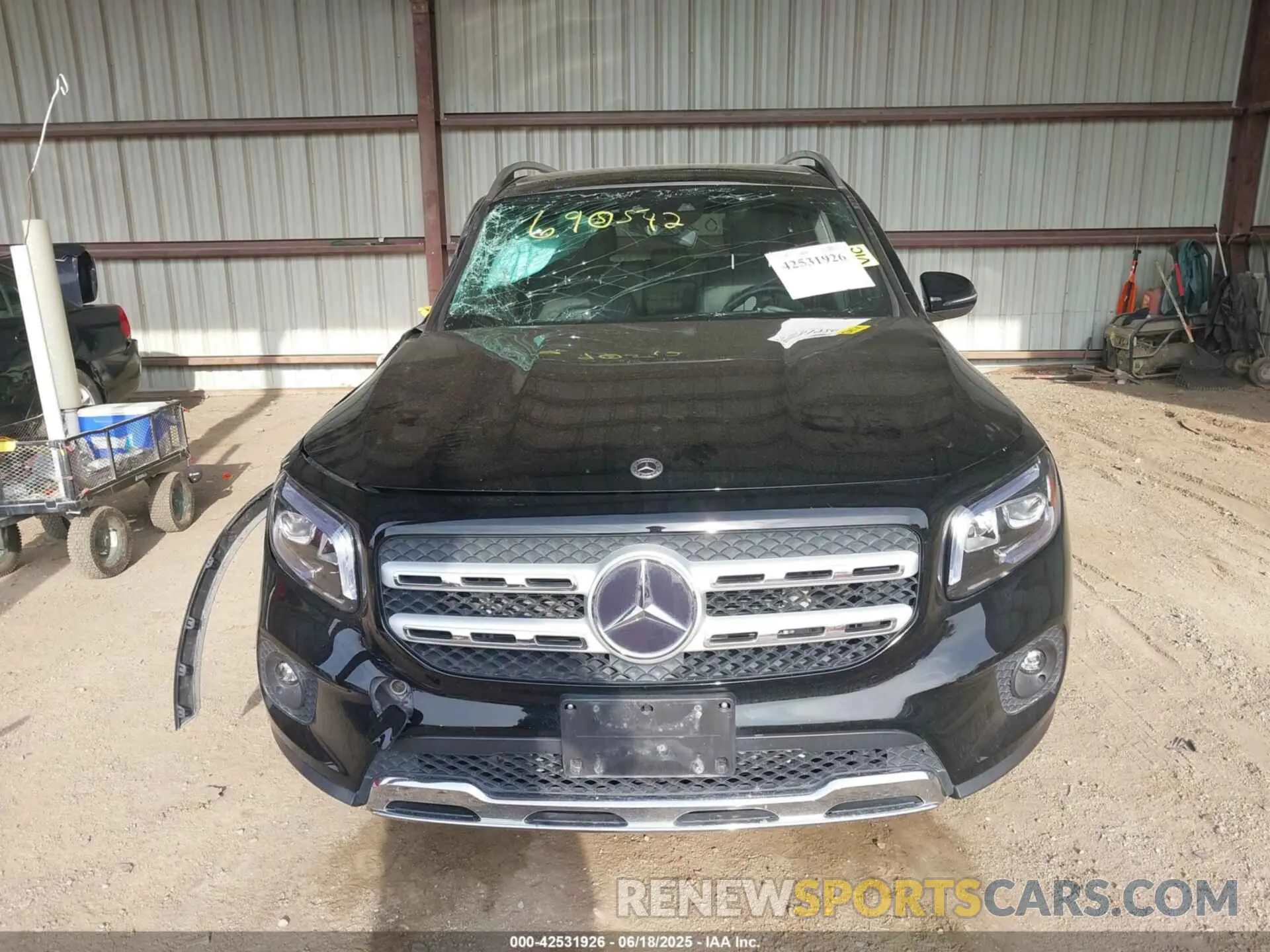 12 Photograph of a damaged car W1N4M4HB6MW127995 MERCEDES-BENZ GLB 2021