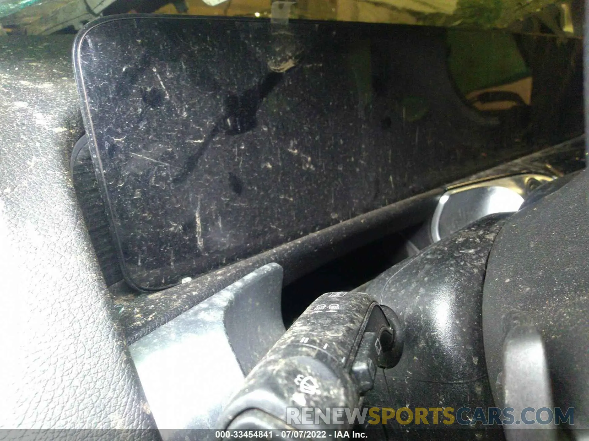 7 Photograph of a damaged car W1N4M4HB8NW191117 MERCEDES-BENZ GLB 2022