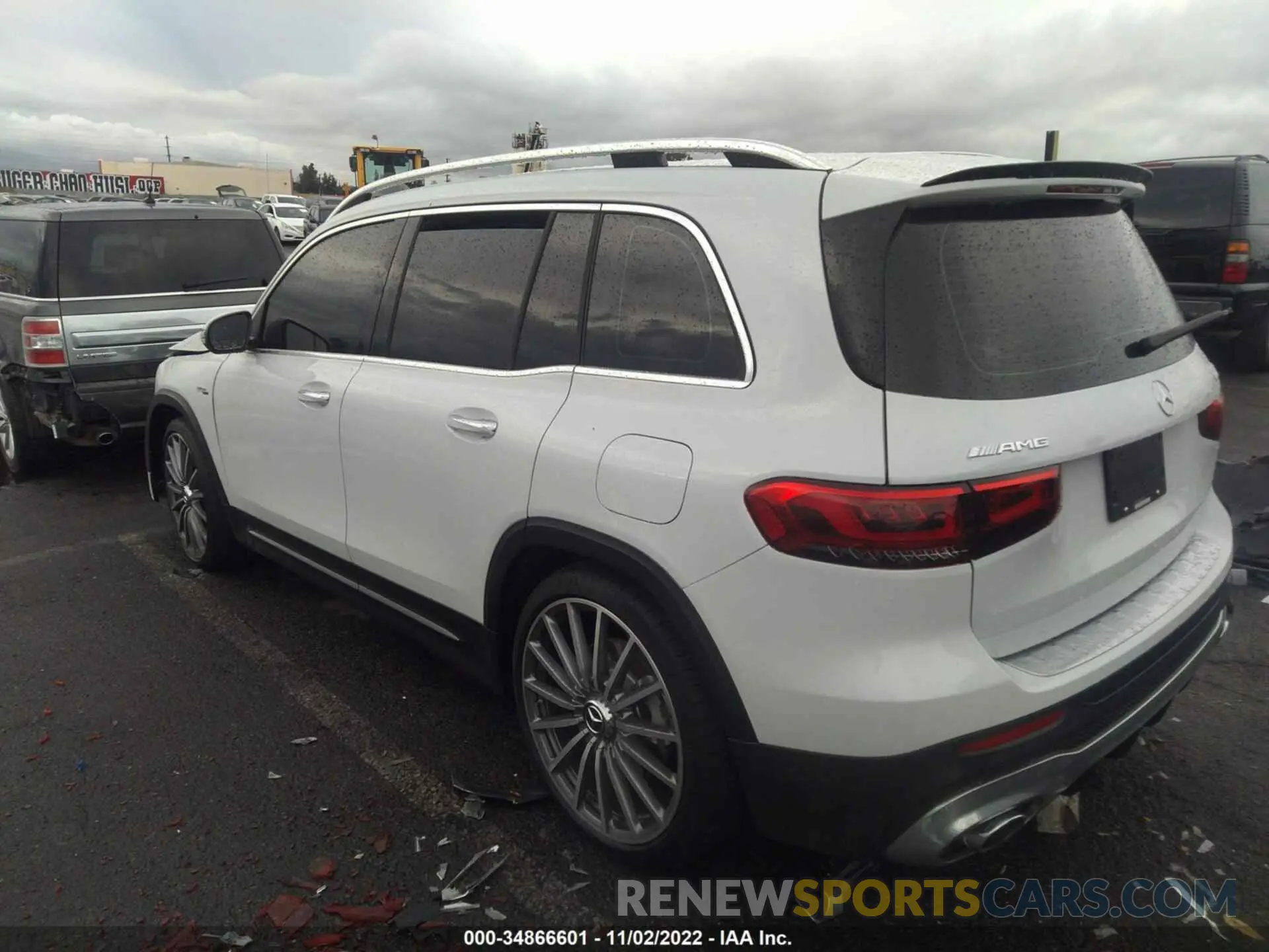 3 Photograph of a damaged car W1N4M5BB5NW237436 MERCEDES-BENZ GLB 2022