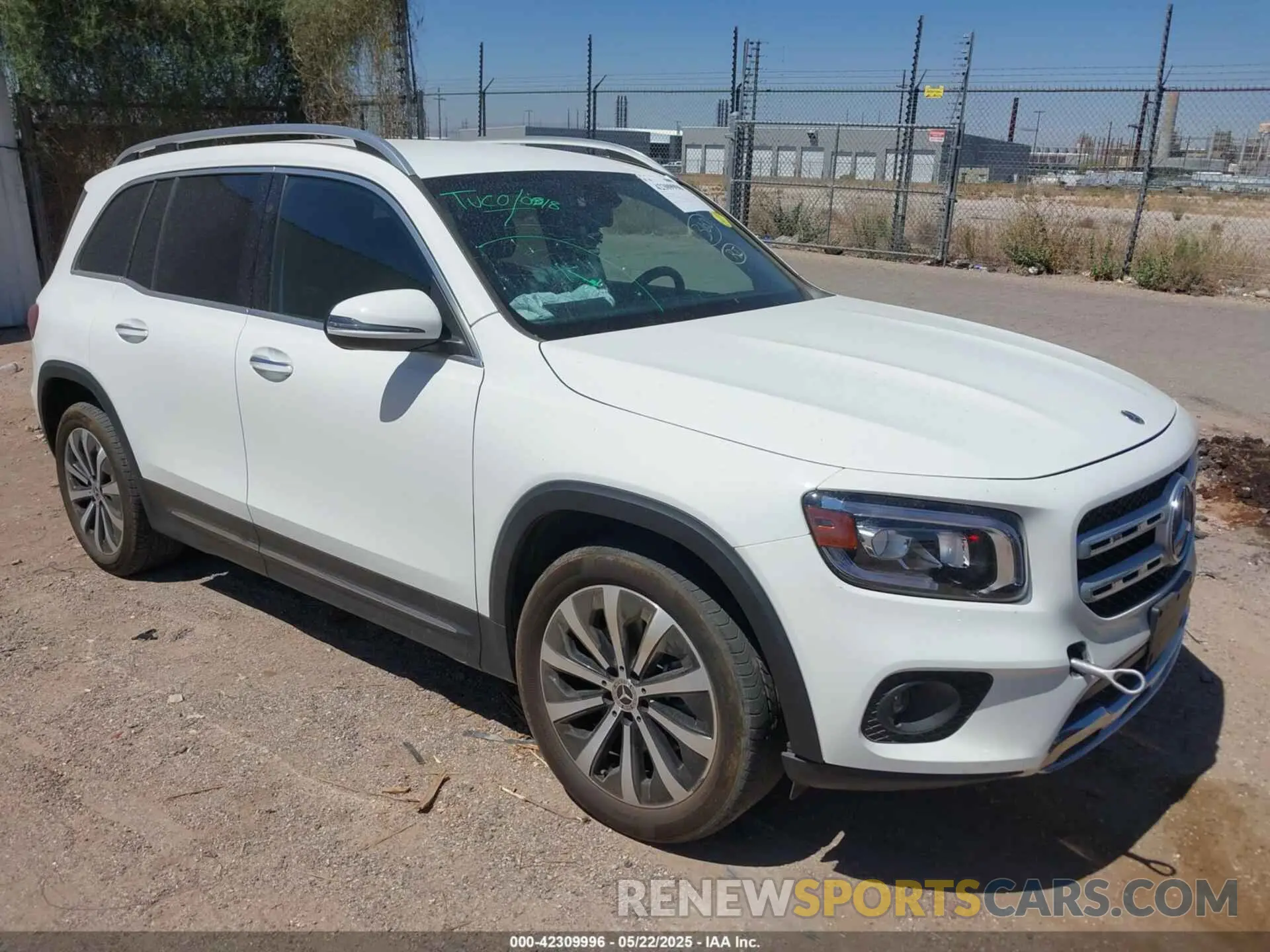1 Photograph of a damaged car 0W1N4M4HB6PW32989 MERCEDES-BENZ GLB 2023