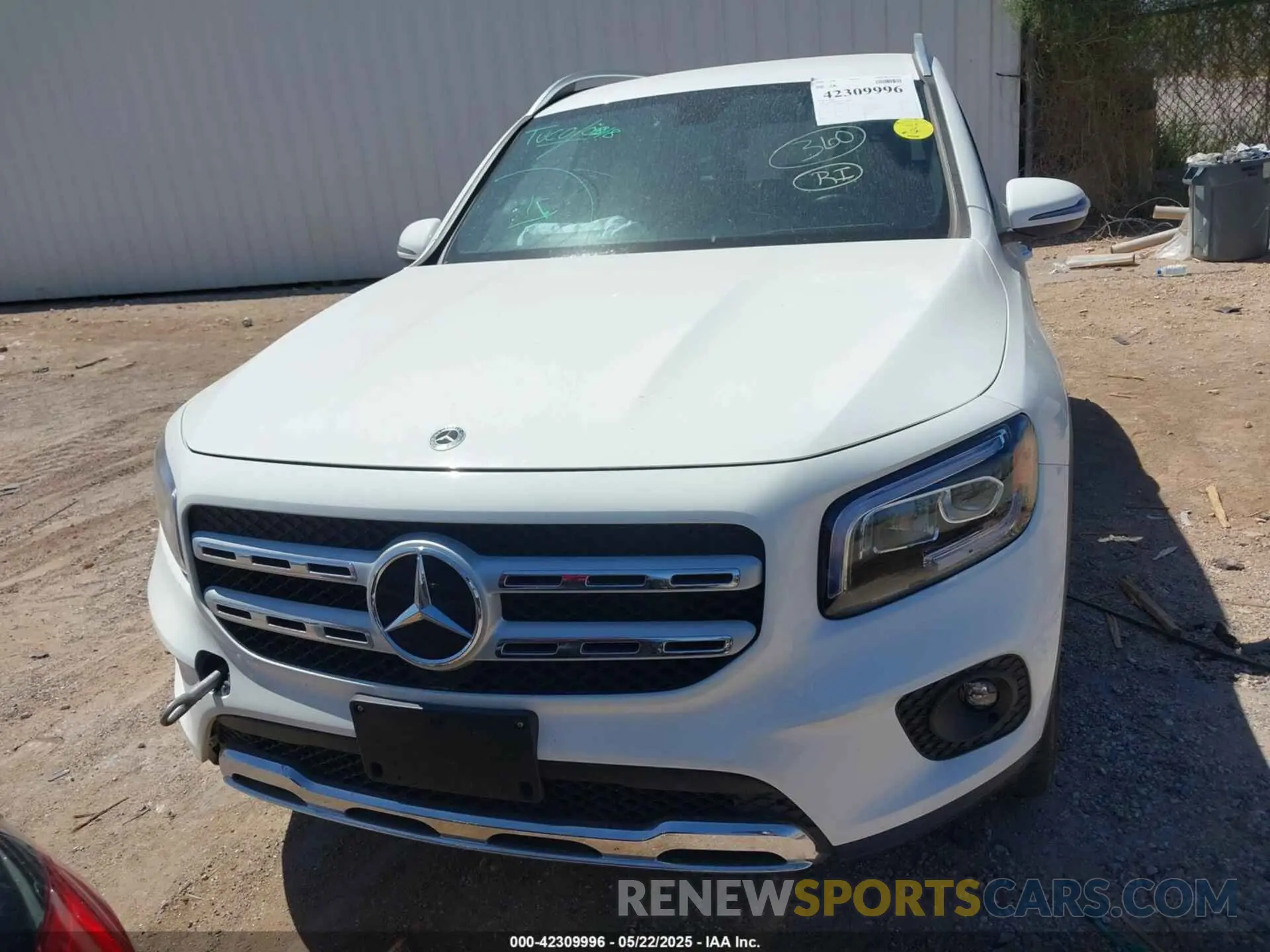 12 Photograph of a damaged car 0W1N4M4HB6PW32989 MERCEDES-BENZ GLB 2023
