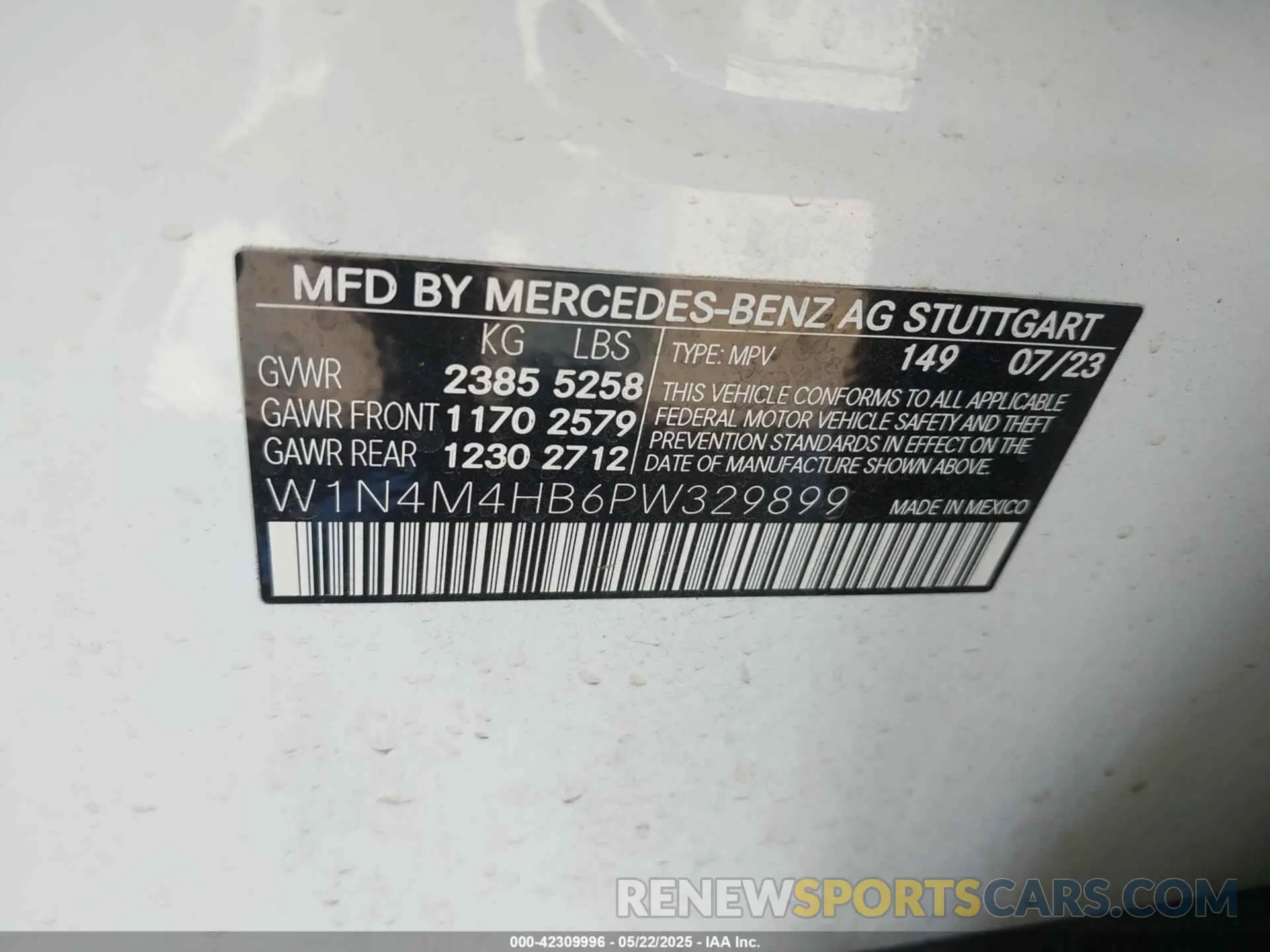 9 Photograph of a damaged car 0W1N4M4HB6PW32989 MERCEDES-BENZ GLB 2023