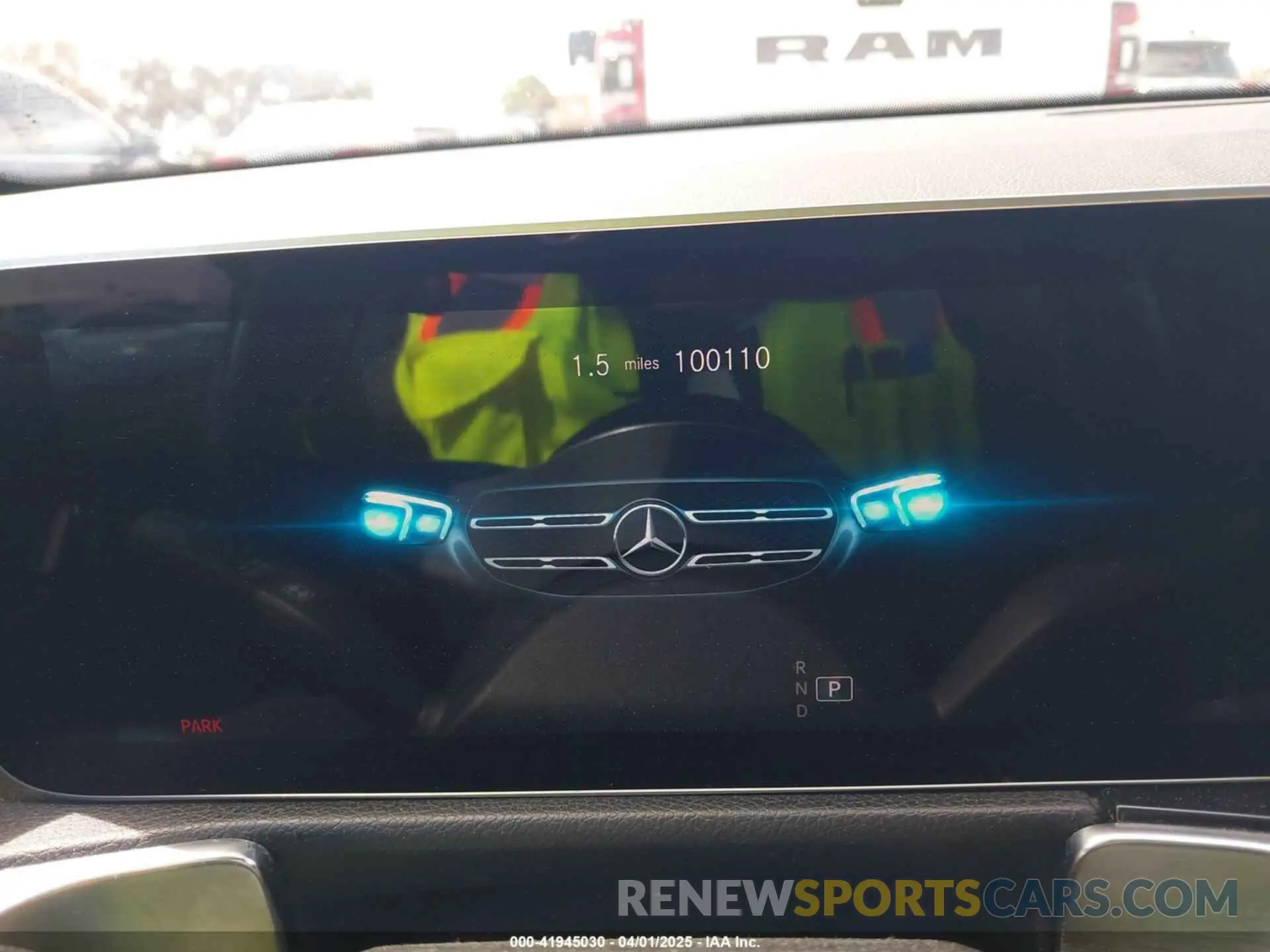 14 Photograph of a damaged car W1N4M4GB2LW013220 MERCEDES-BENZ GLB 250 2020