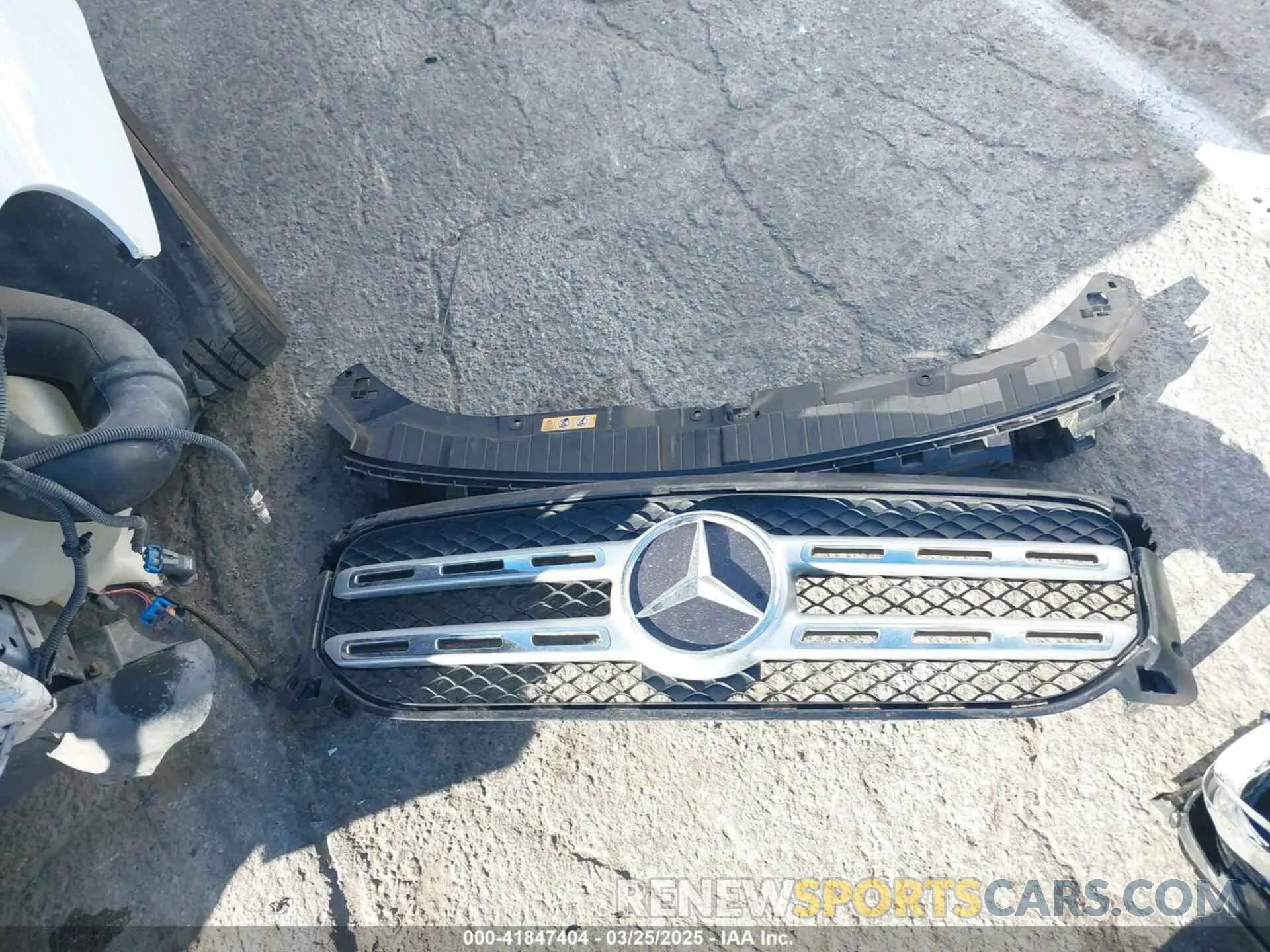 20 Photograph of a damaged car W1N4M4GB2LW026128 MERCEDES-BENZ GLB 250 2020
