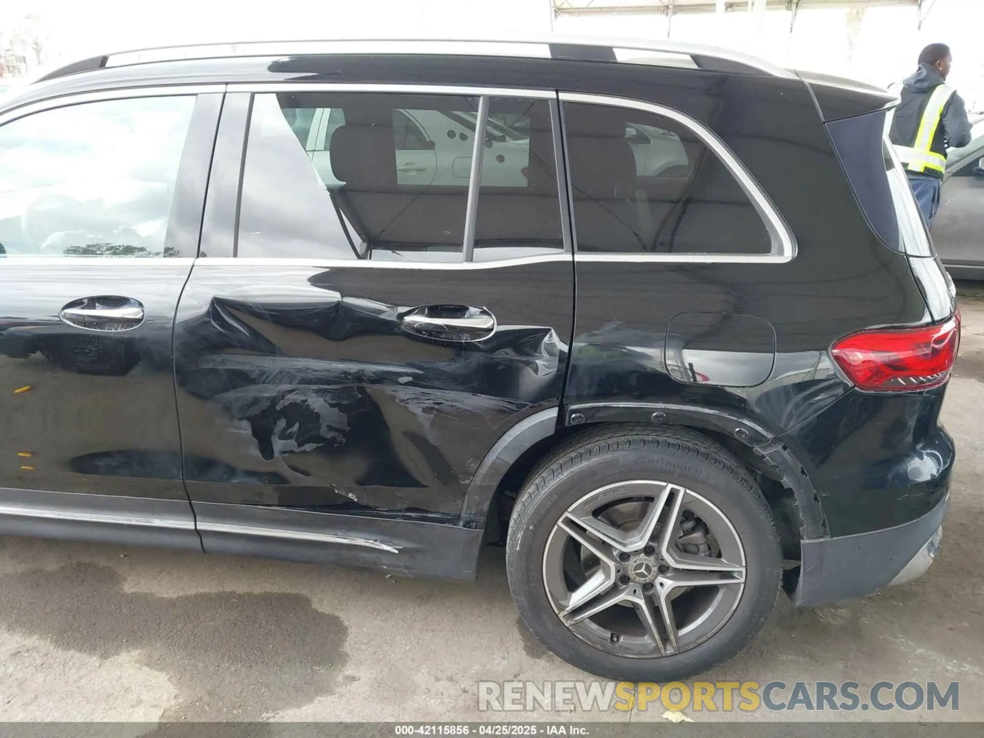 6 Photograph of a damaged car W1N4M4GB5LW020355 MERCEDES-BENZ GLB 250 2020