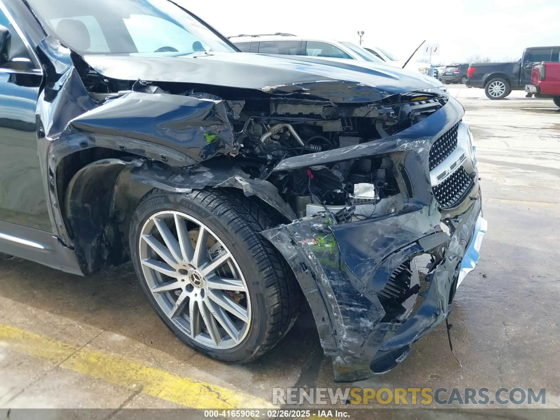6 Photograph of a damaged car W1N4M4GB7LW059352 MERCEDES-BENZ GLB 250 2020