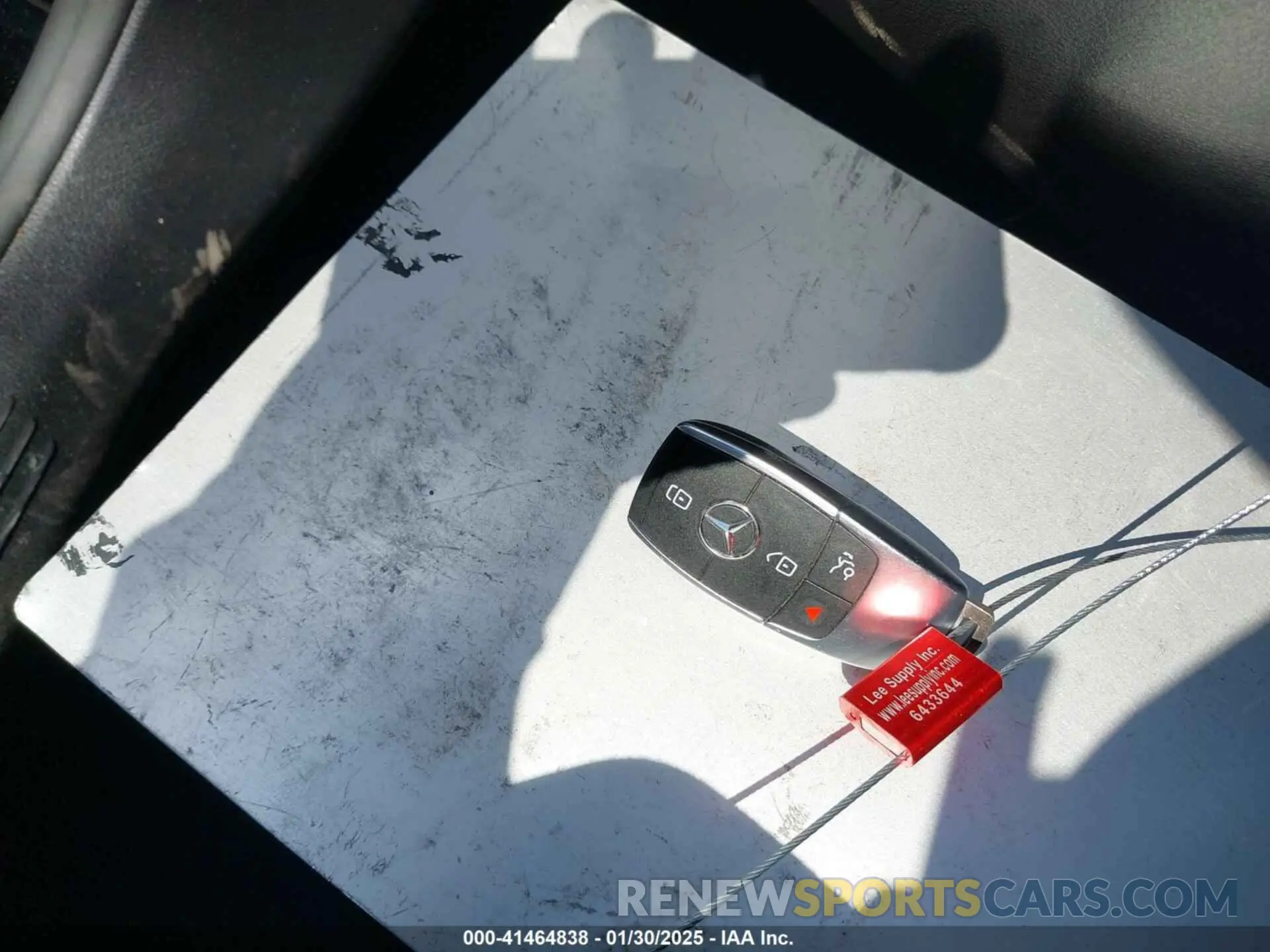 11 Photograph of a damaged car W1N4M4GB8LW042561 MERCEDES-BENZ GLB 250 2020
