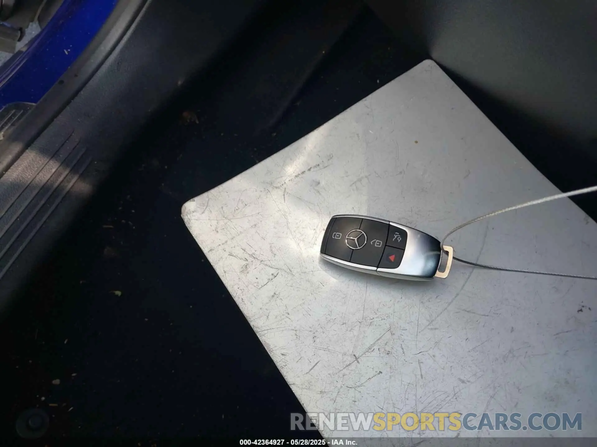 11 Photograph of a damaged car W1N4M4GB9LW023453 MERCEDES-BENZ GLB 250 2020