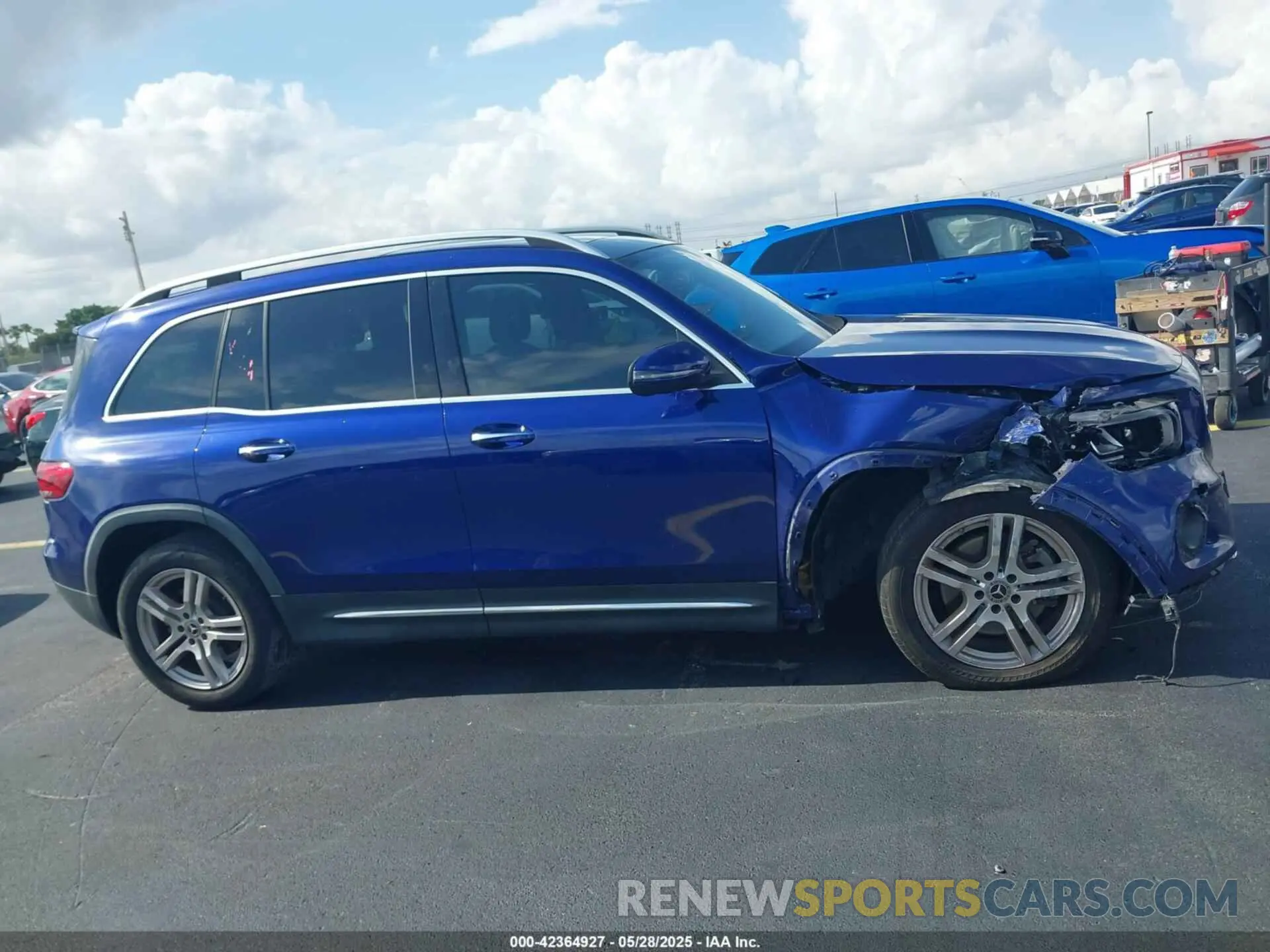 13 Photograph of a damaged car W1N4M4GB9LW023453 MERCEDES-BENZ GLB 250 2020