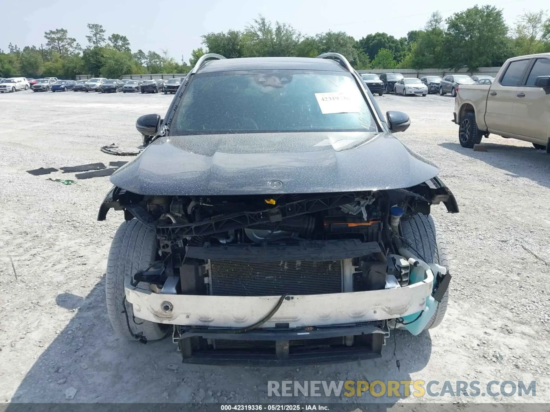 13 Photograph of a damaged car W1N4M4GBXLW015488 MERCEDES-BENZ GLB 250 2020