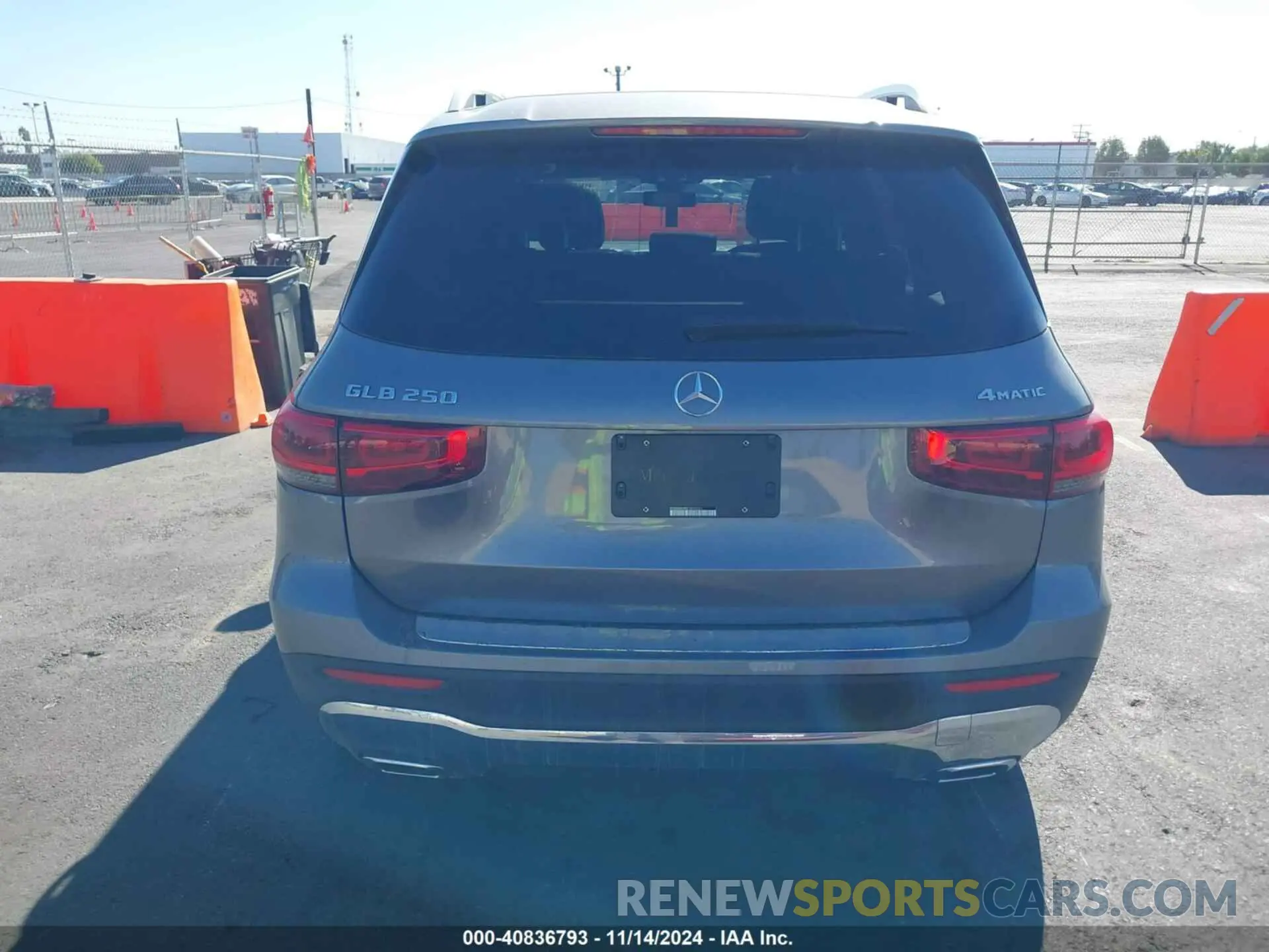 16 Photograph of a damaged car W1N4M4HB2LW032056 MERCEDES-BENZ GLB 250 2020
