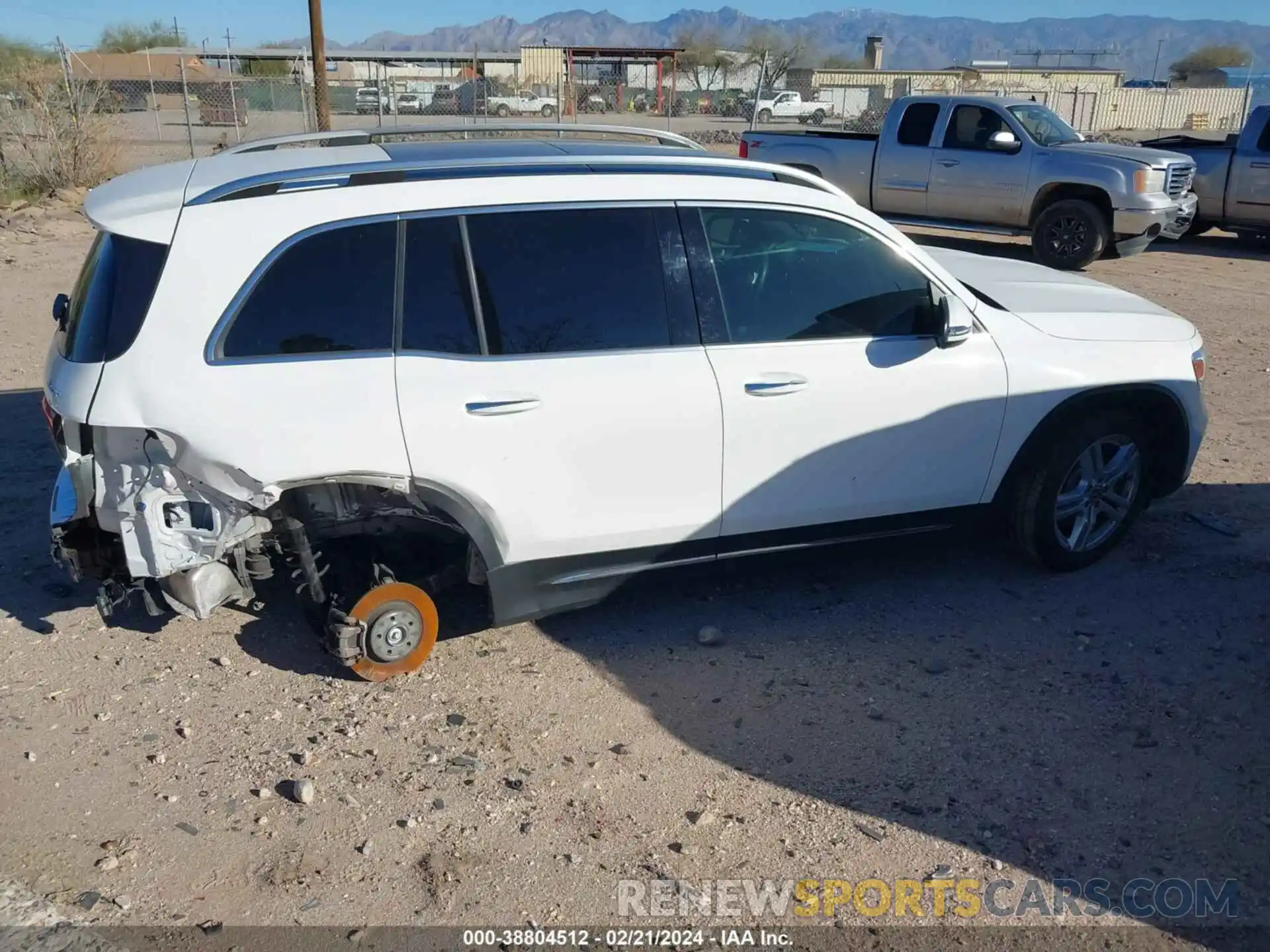 13 Photograph of a damaged car W1N4M4HB6LW027118 MERCEDES-BENZ GLB 250 2020