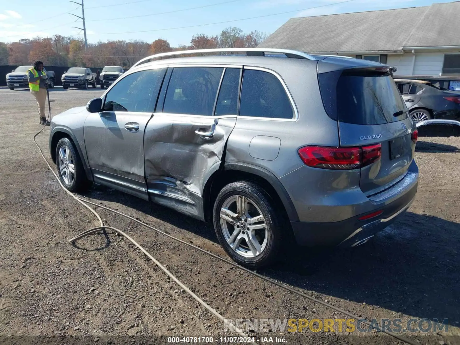 3 Photograph of a damaged car W1N4M4HB7LW014488 MERCEDES-BENZ GLB 250 2020