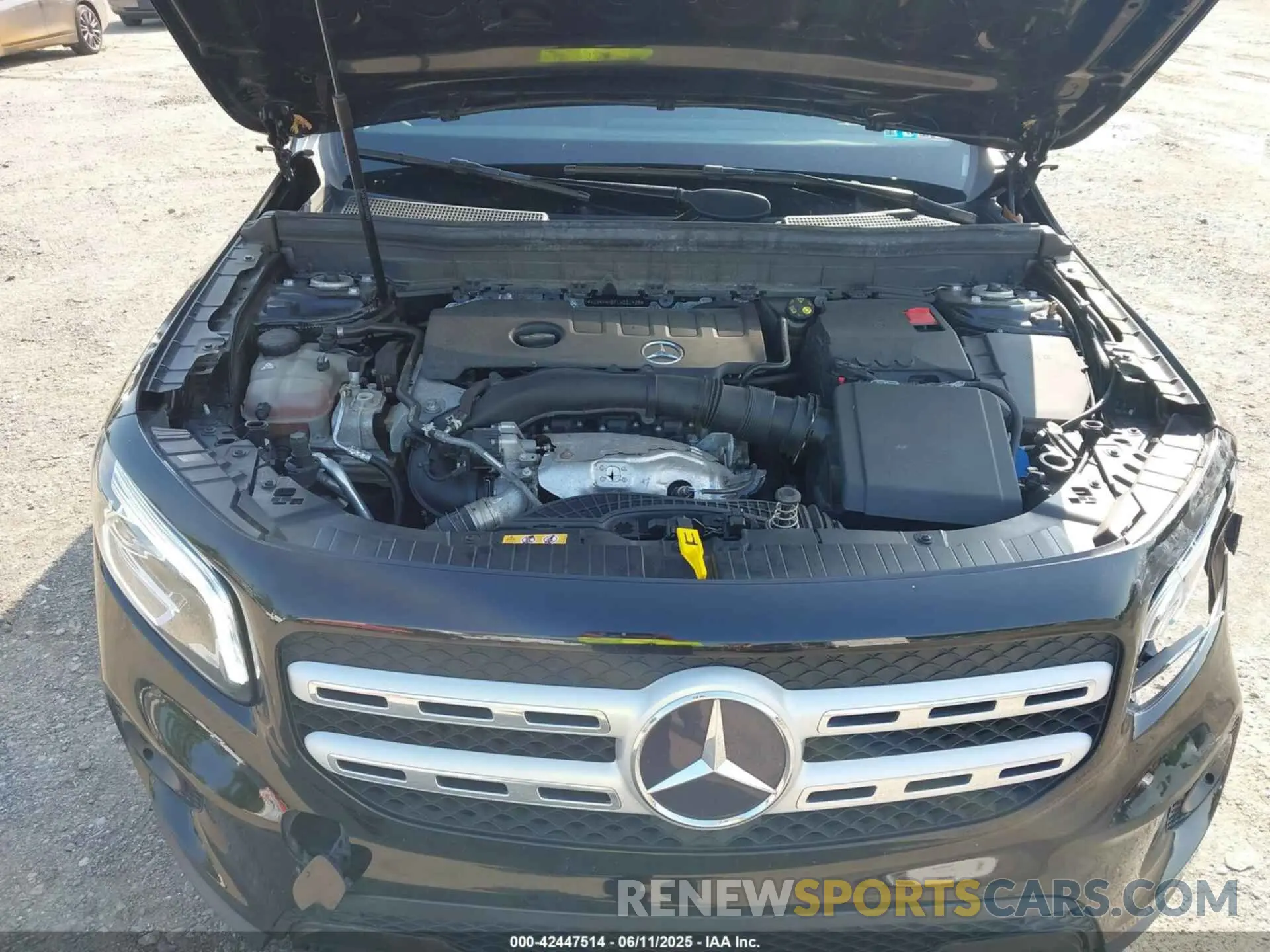 10 Photograph of a damaged car W1N4M4HB7LW031498 MERCEDES-BENZ GLB 250 2020