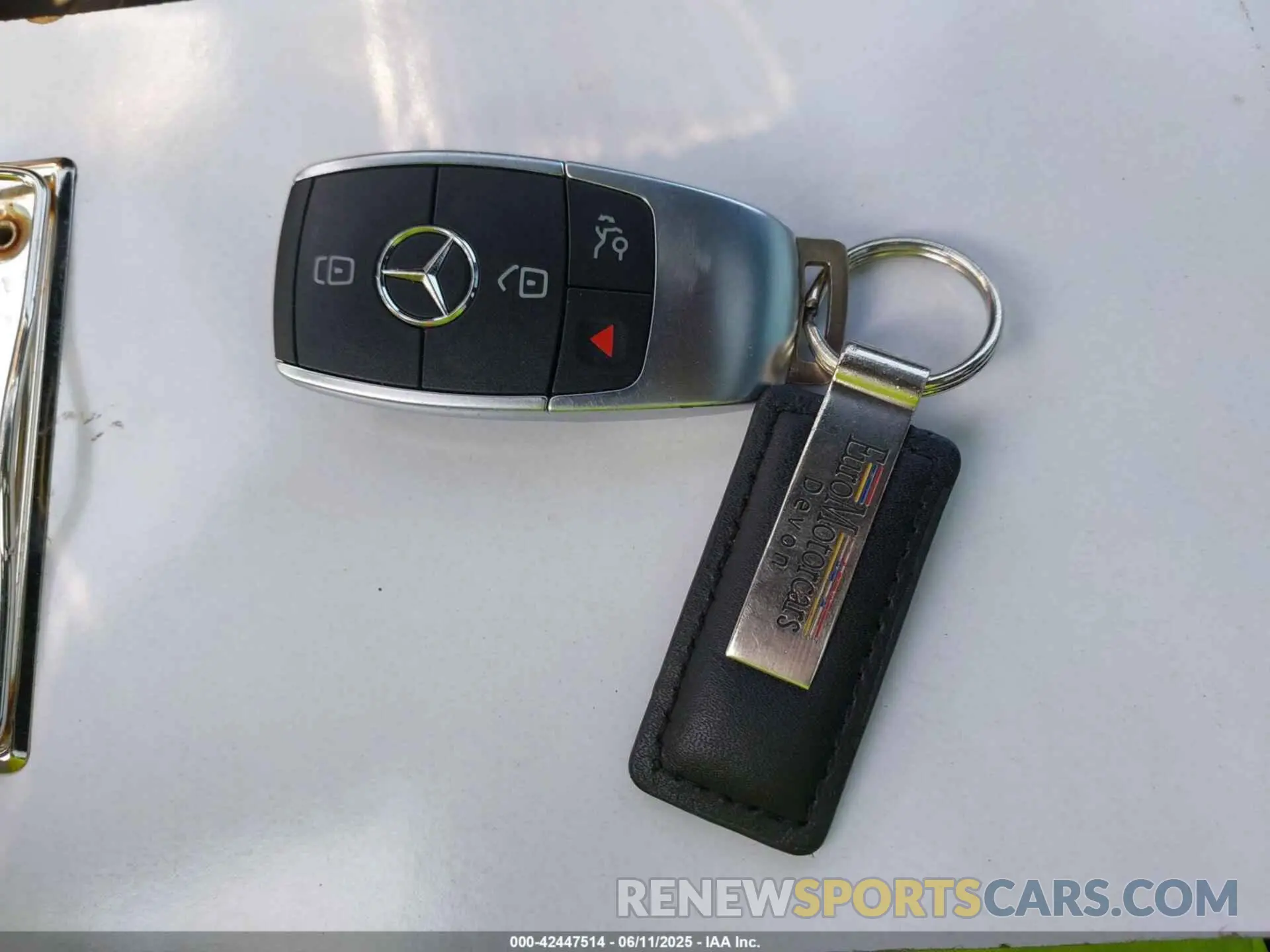 11 Photograph of a damaged car W1N4M4HB7LW031498 MERCEDES-BENZ GLB 250 2020