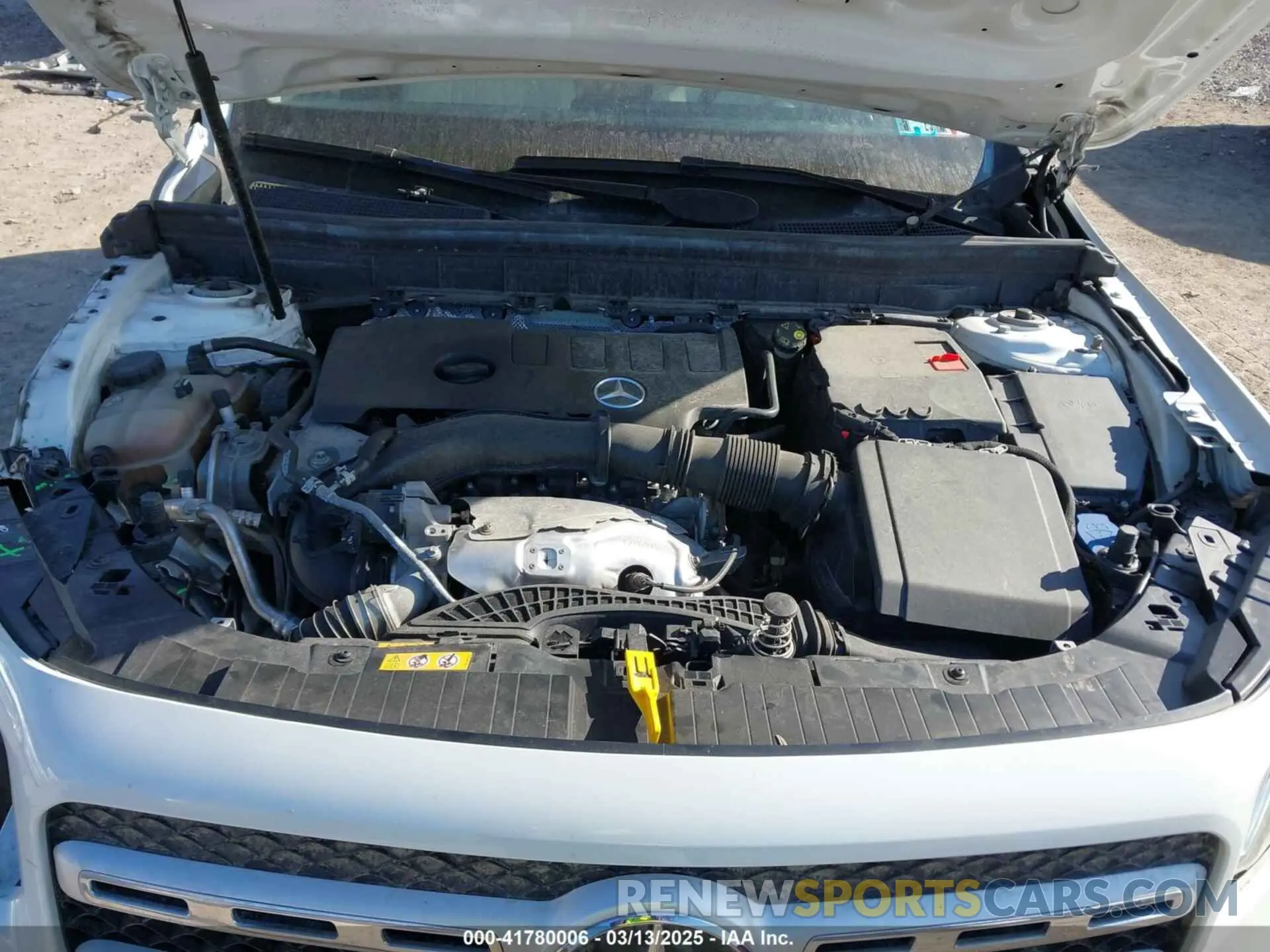 10 Photograph of a damaged car W1N4M4HB7LW035633 MERCEDES-BENZ GLB 250 2020