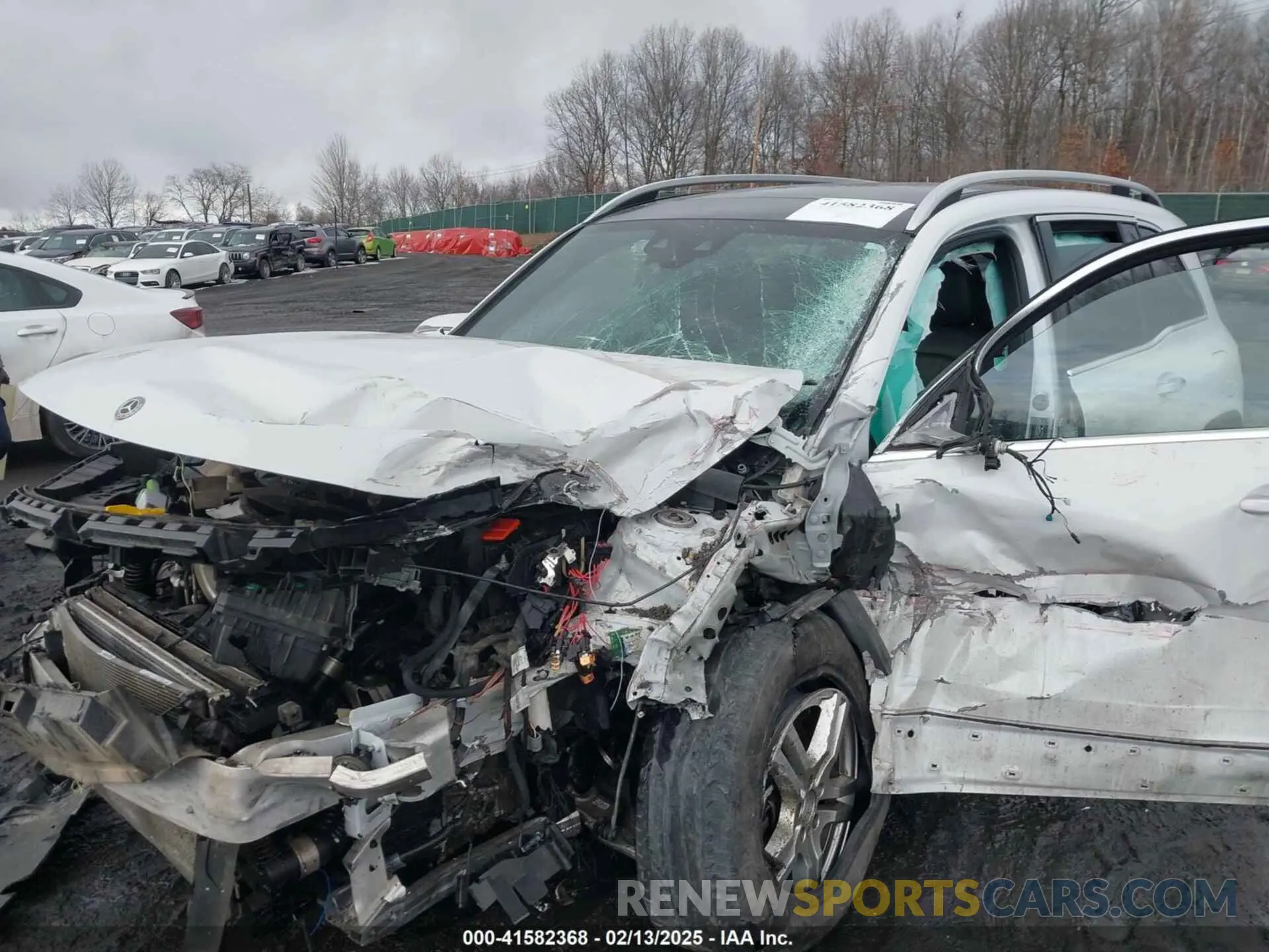 6 Photograph of a damaged car W1N4M4HB9LW023354 MERCEDES-BENZ GLB 250 2020