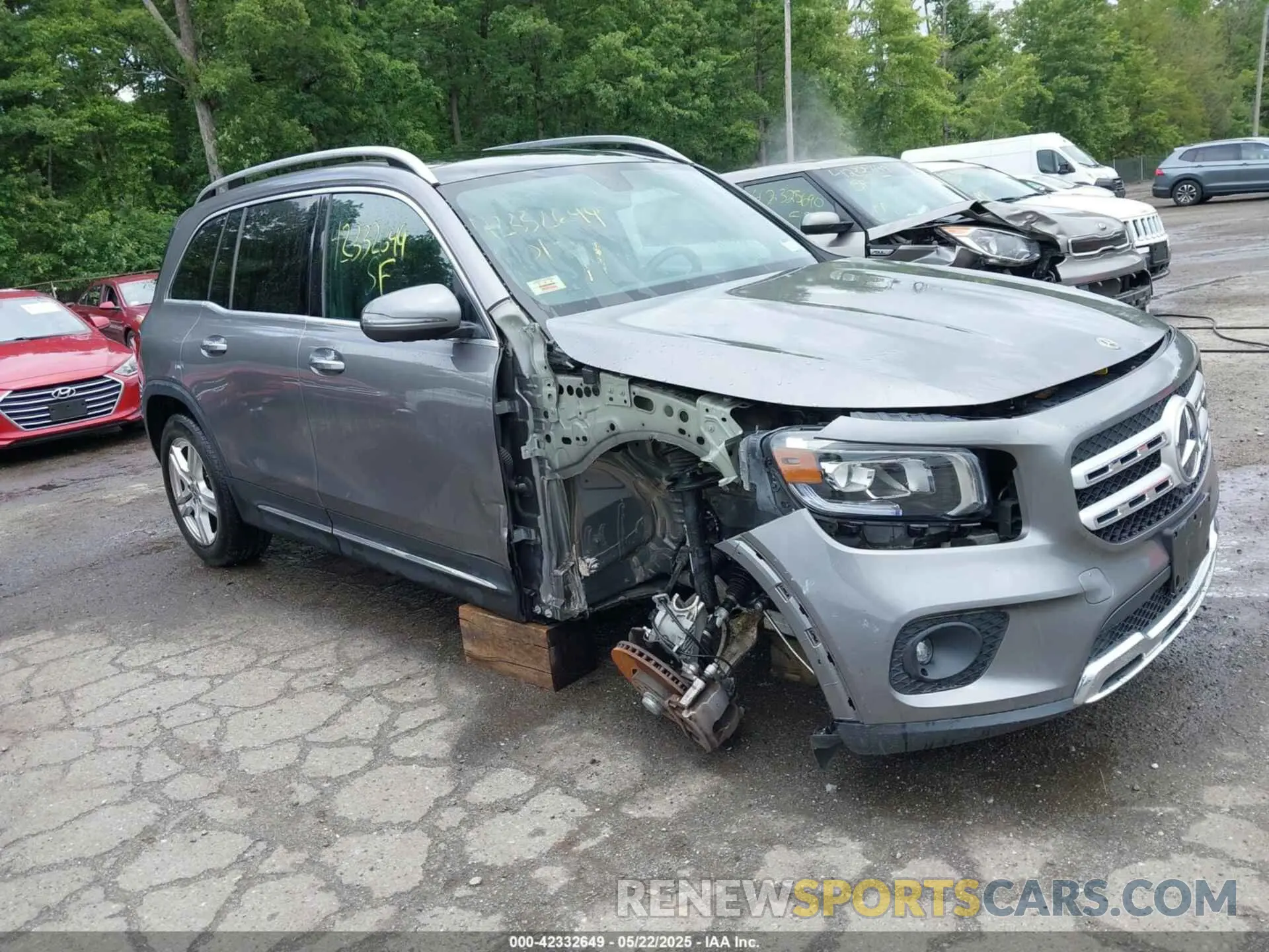 1 Photograph of a damaged car WDC4M4HB1LW006016 MERCEDES-BENZ GLB 250 2020