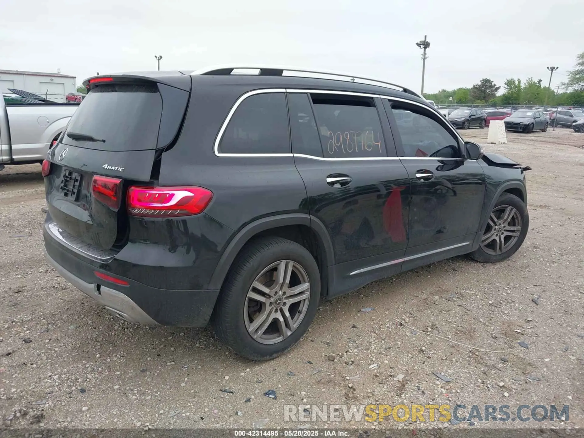 4 Photograph of a damaged car WDC4M4HB5LW003071 MERCEDES-BENZ GLB 250 2020