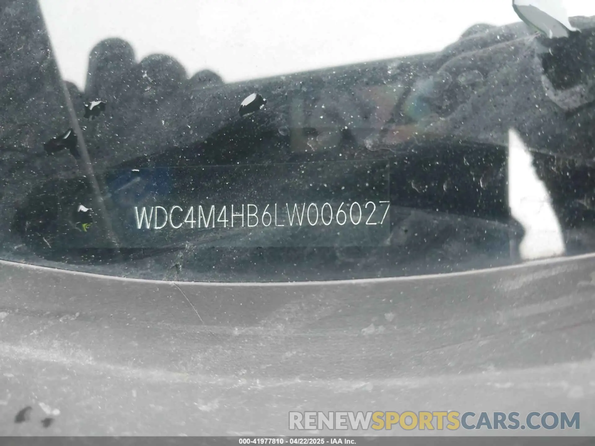17 Photograph of a damaged car WDC4M4HB6LW006027 MERCEDES-BENZ GLB 250 2020