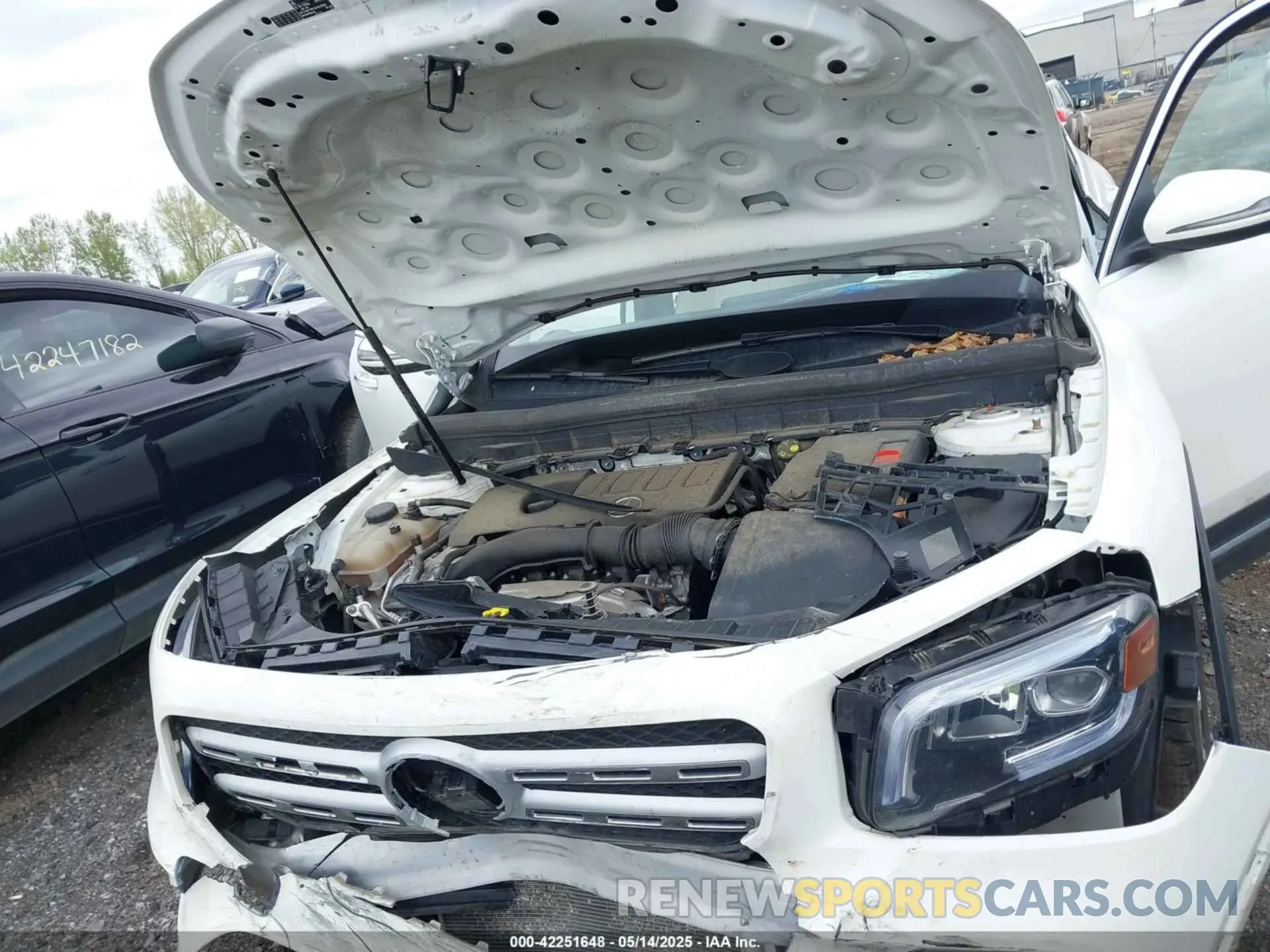 10 Photograph of a damaged car W1N4M4GB1MW091148 MERCEDES-BENZ GLB 250 2021