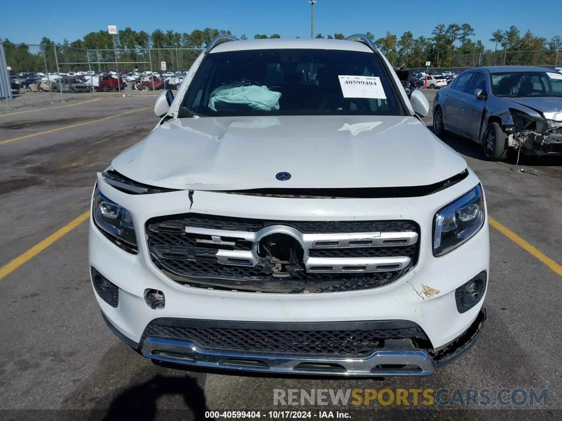 12 Photograph of a damaged car W1N4M4GB2MW087724 MERCEDES-BENZ GLB 250 2021