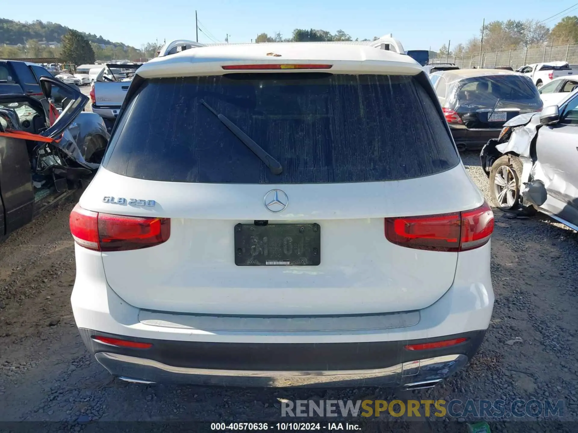 15 Photograph of a damaged car W1N4M4GB2MW114470 MERCEDES-BENZ GLB 250 2021