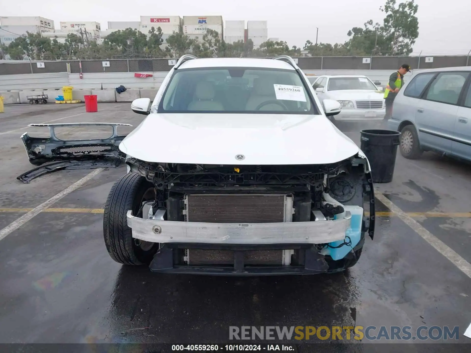13 Photograph of a damaged car W1N4M4GB6MW107117 MERCEDES-BENZ GLB 250 2021