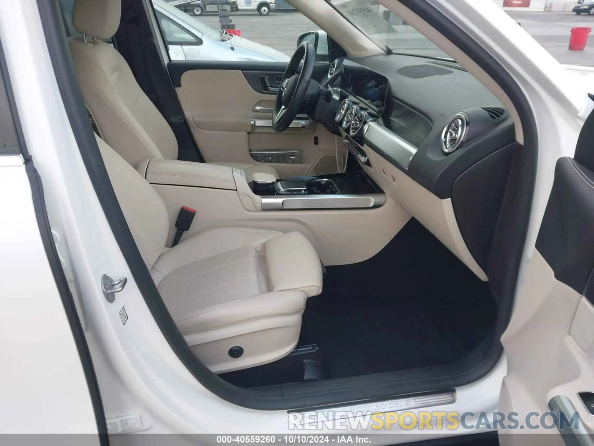 5 Photograph of a damaged car W1N4M4GB6MW107117 MERCEDES-BENZ GLB 250 2021
