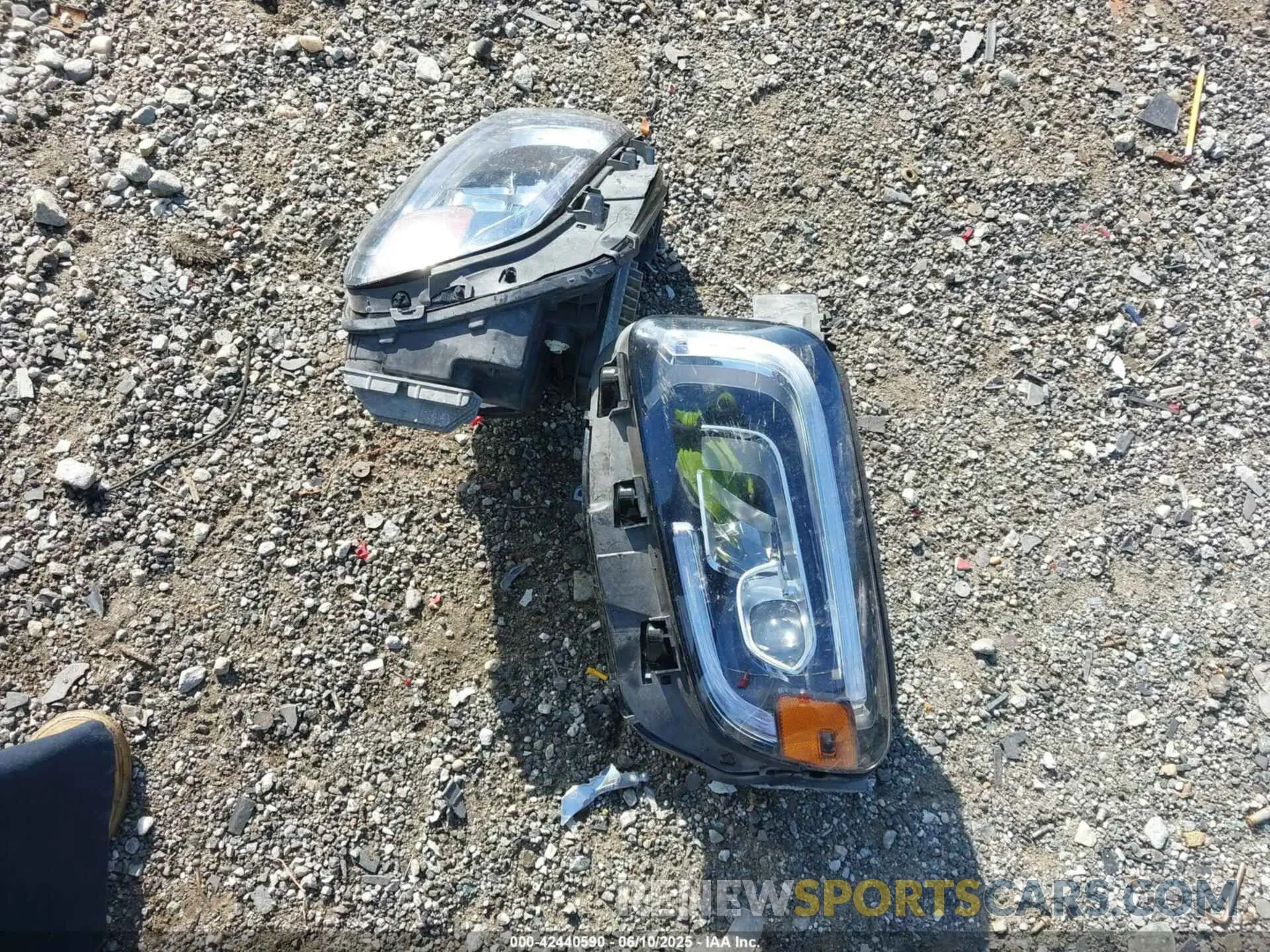 18 Photograph of a damaged car W1N4M4GB9MW108228 MERCEDES-BENZ GLB 250 2021